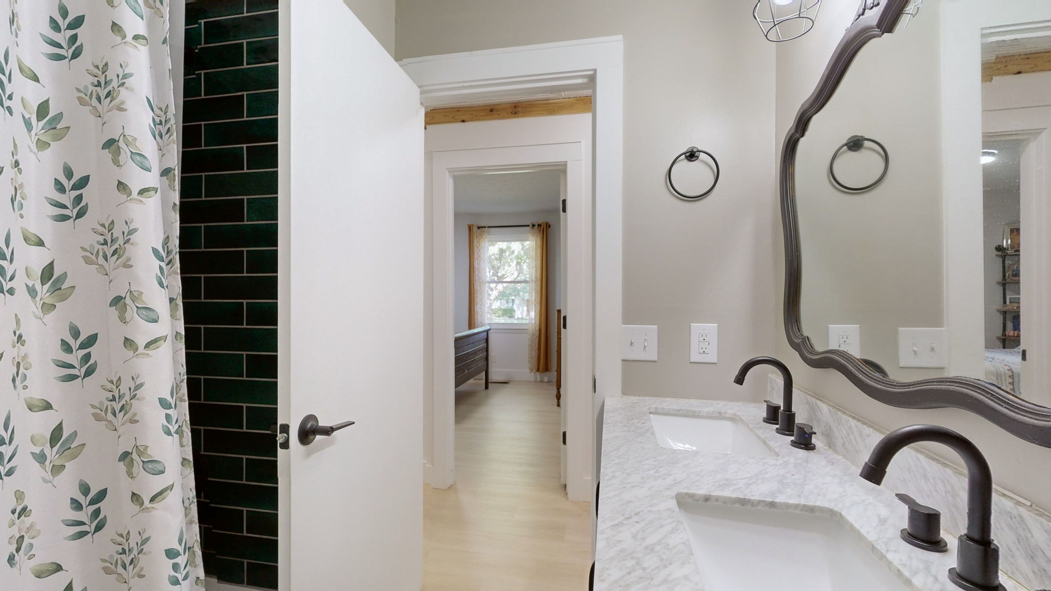 Image 19 of 22 For 8397 Gower Trail