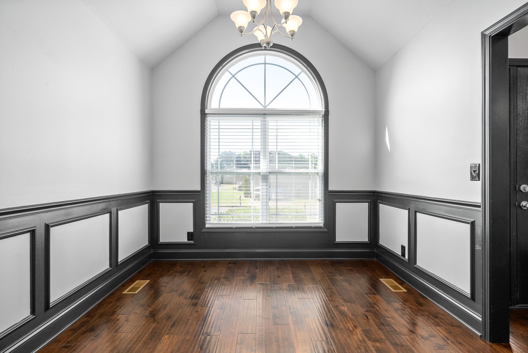 Image 16 of 46 For 1728 Cornwallis Parkway