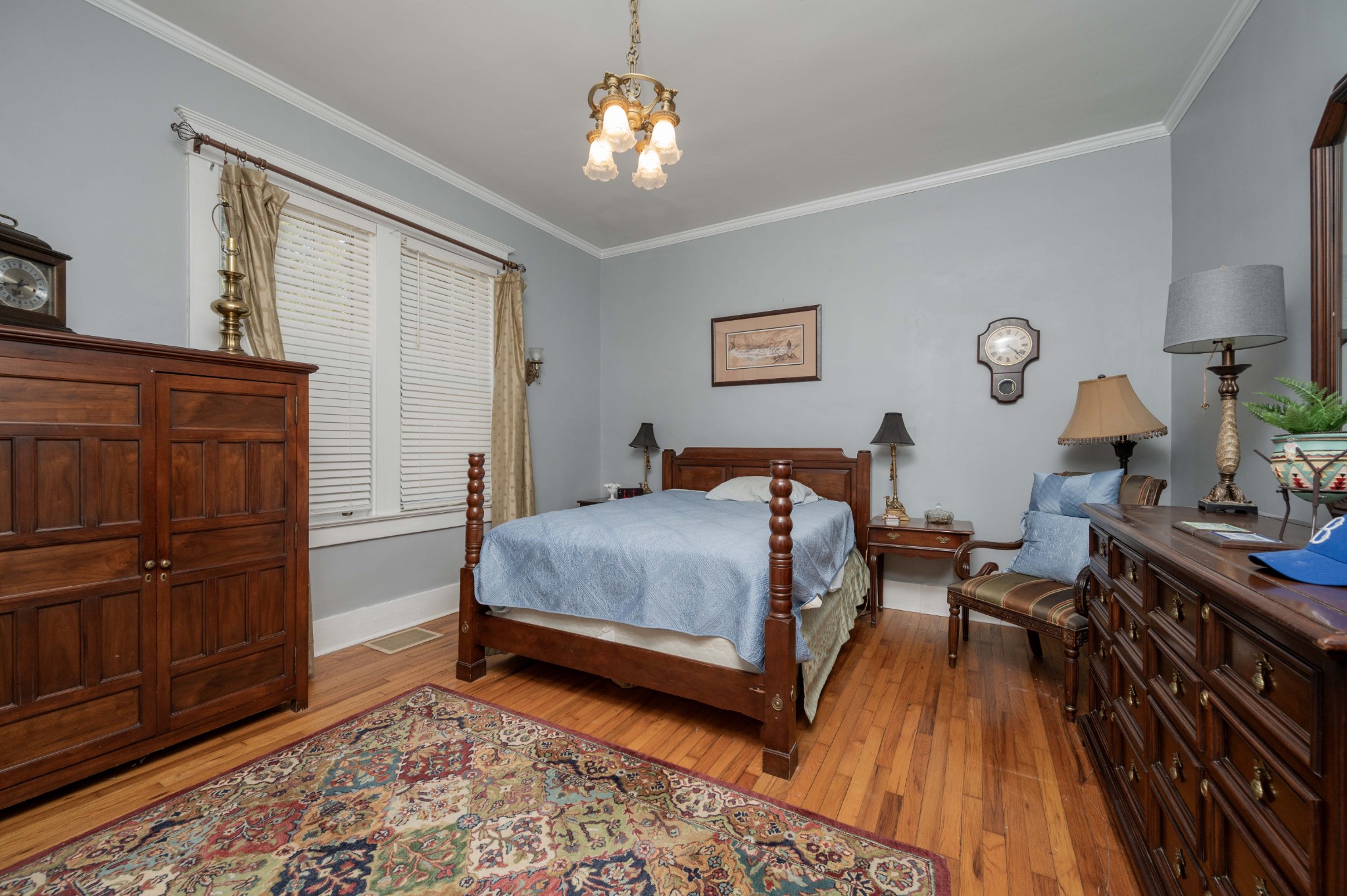 Image 18 of 30 For 16824 17th Avenue