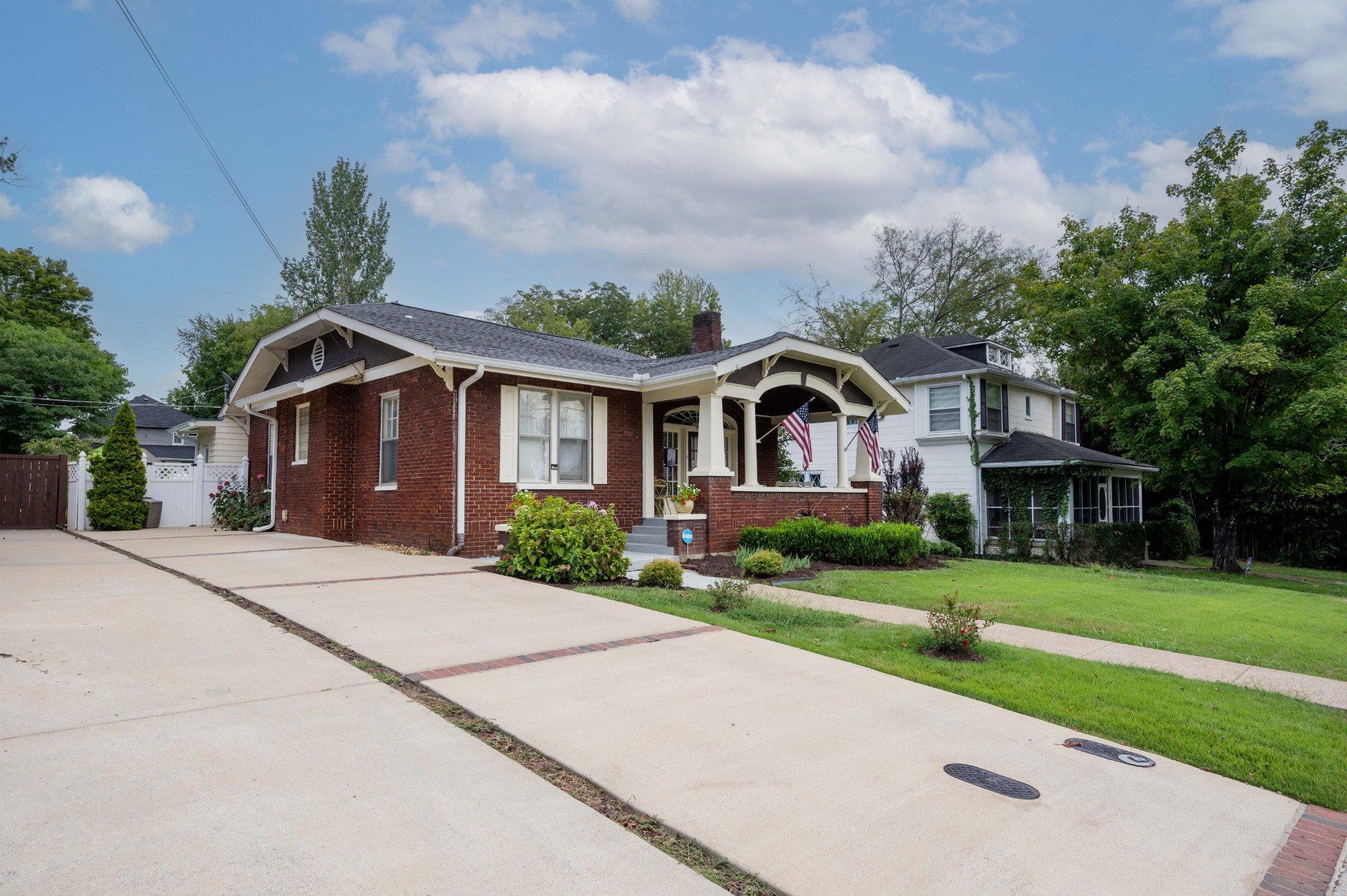 Image 9 of 30 For 16824 17th Avenue