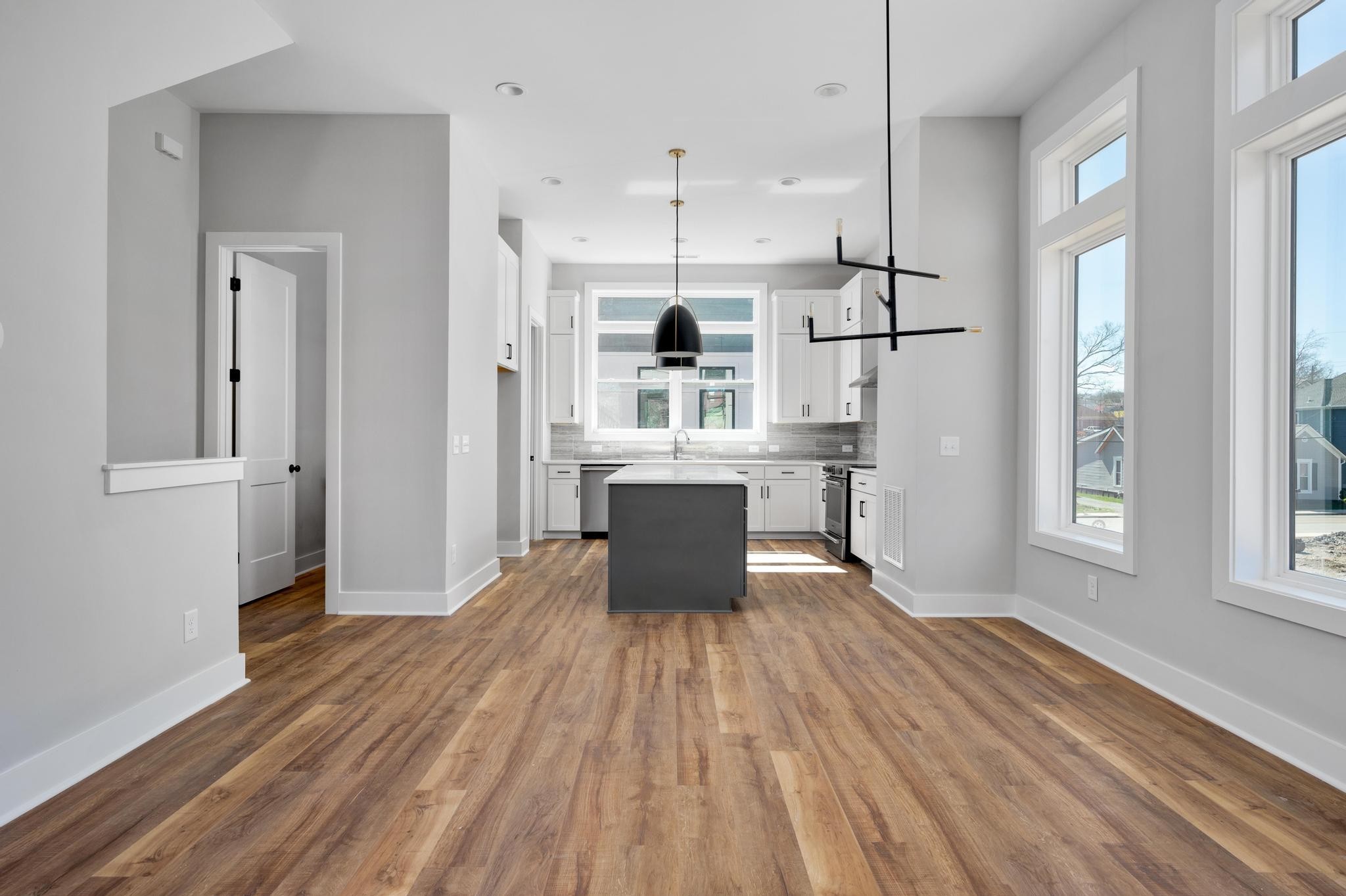 Image 11 of 62 For 8293 158th Street