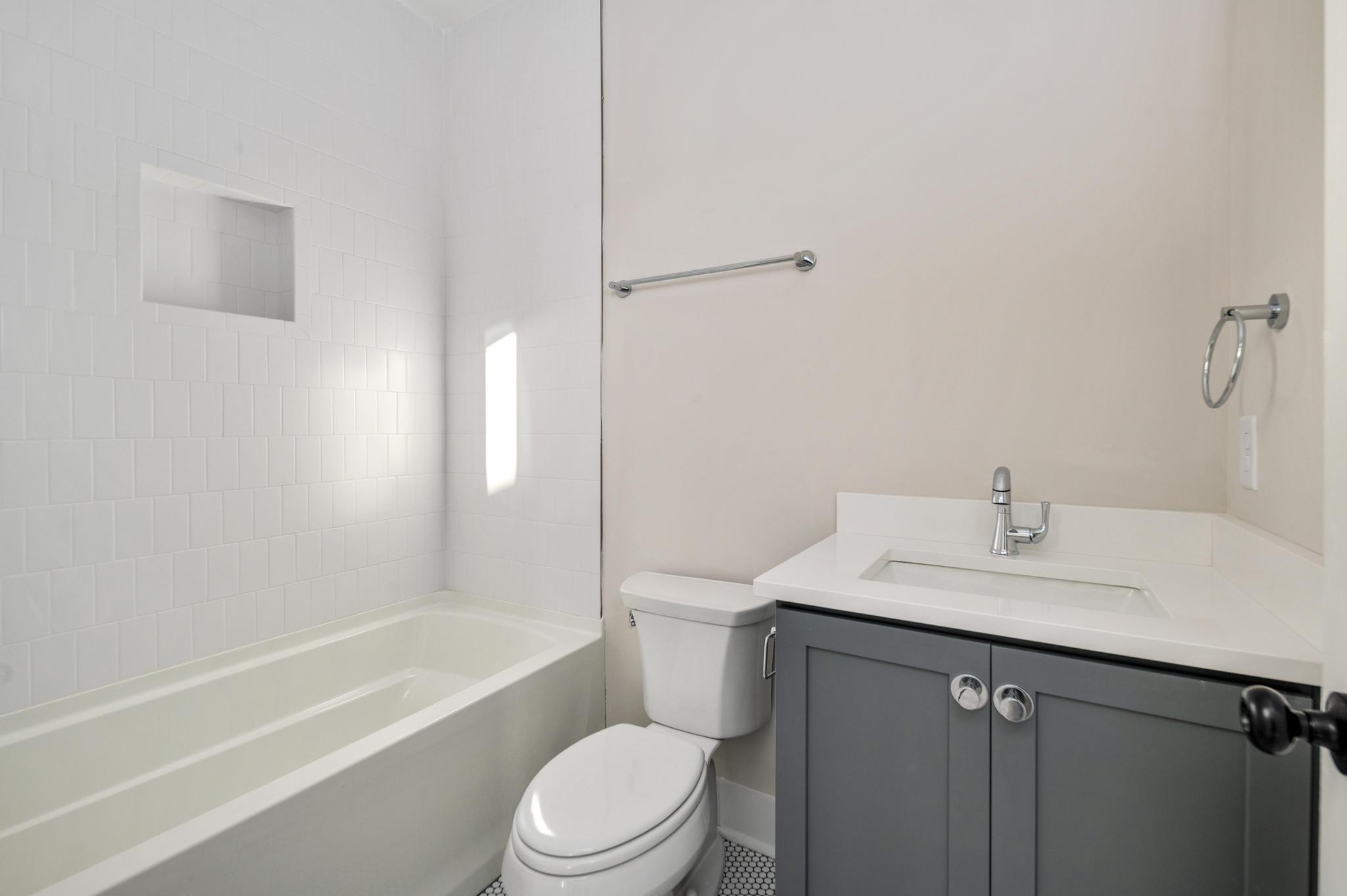Image 18 of 19 For 1146 Jorie Terrace