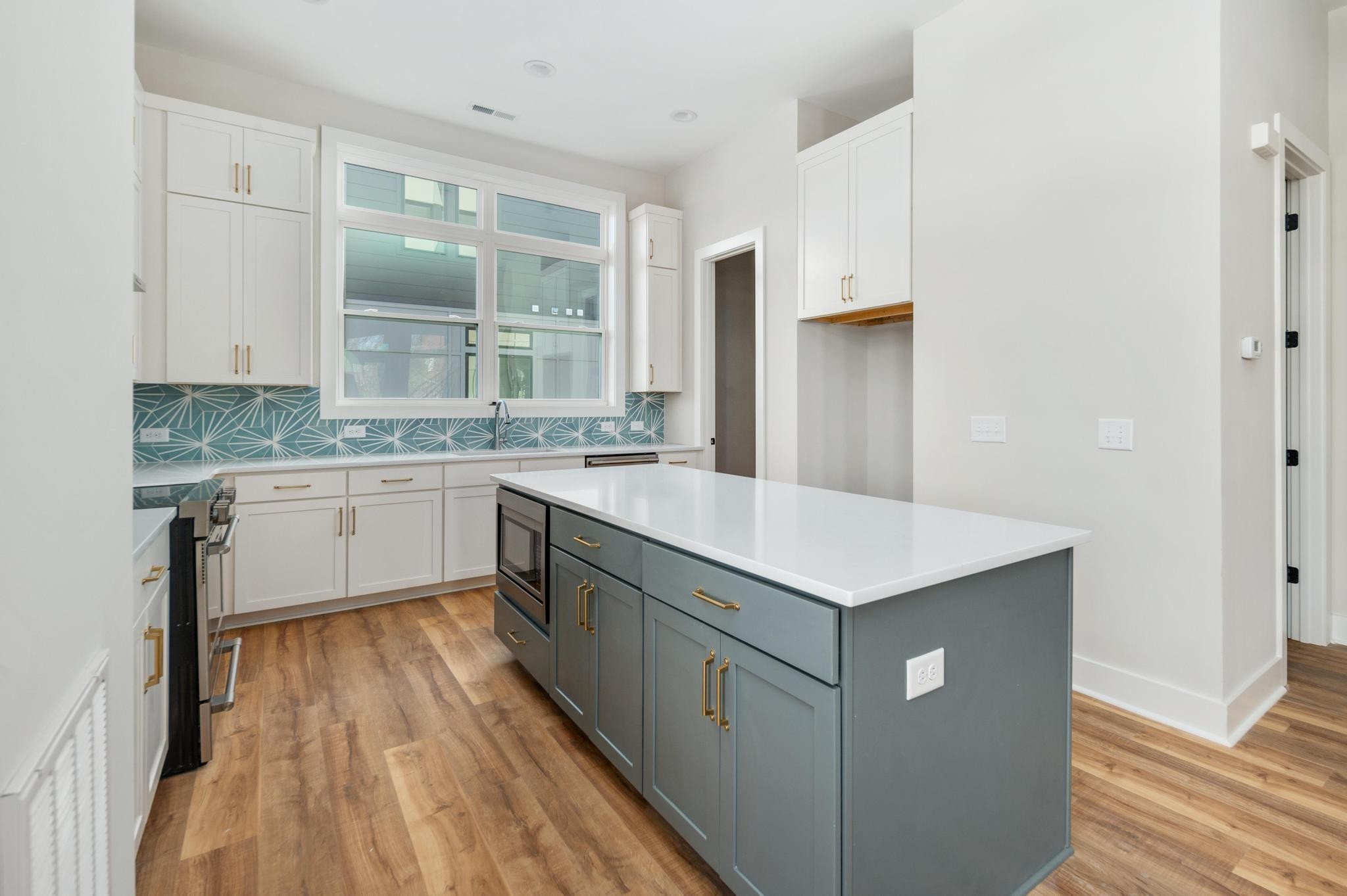 Image 4 of 19 For 1146 Jorie Terrace