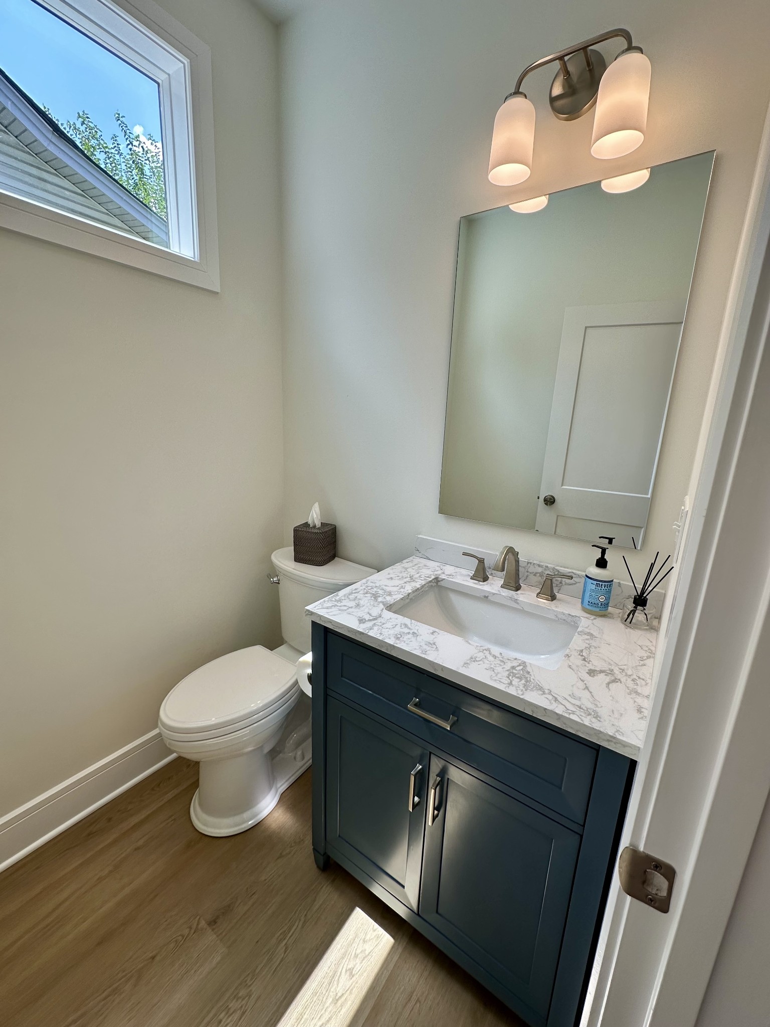 Image 9 of 52 For 6925 Highway 225a