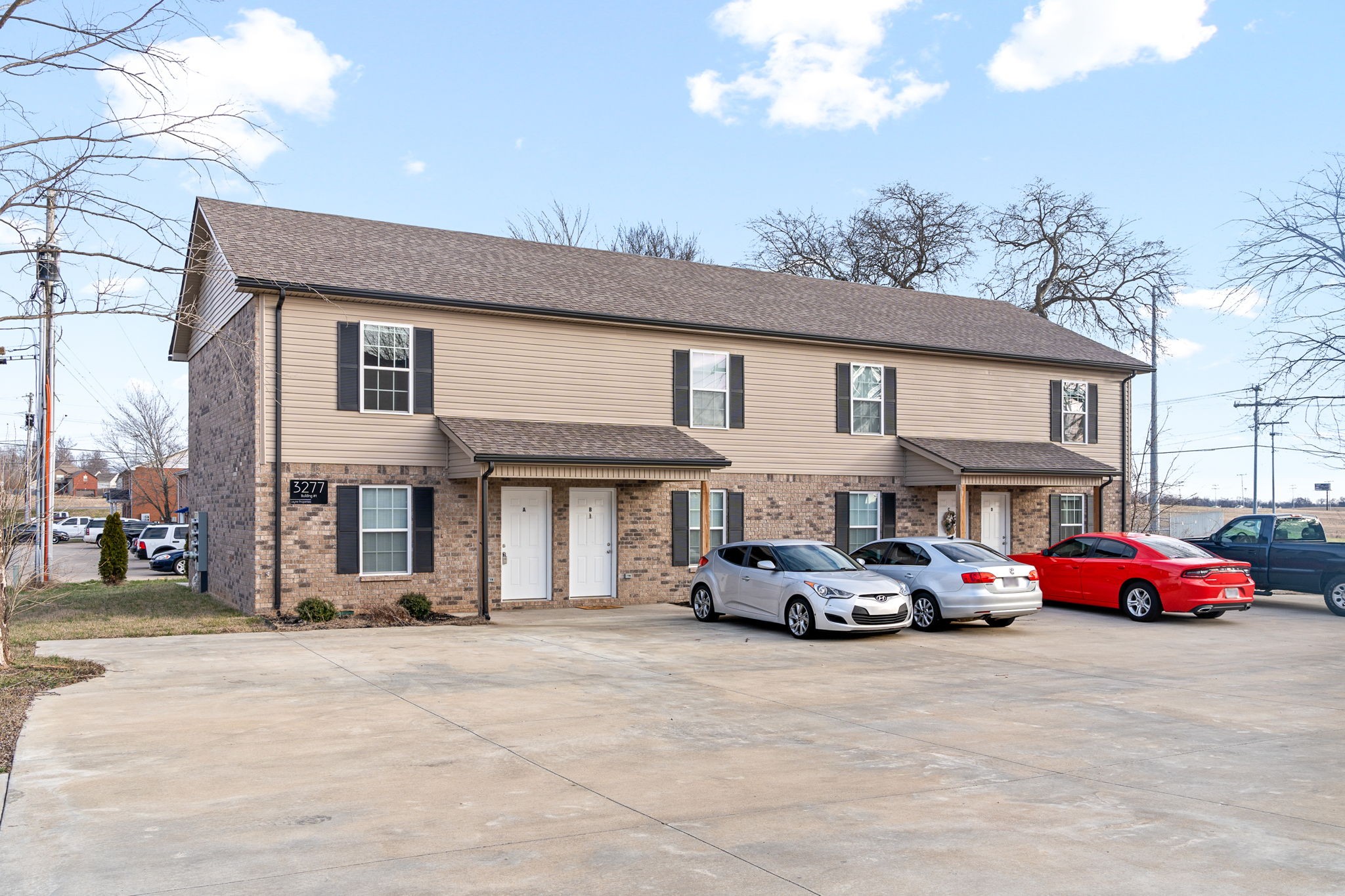 Image 3 of 31 For 2829 Lakefront Drive