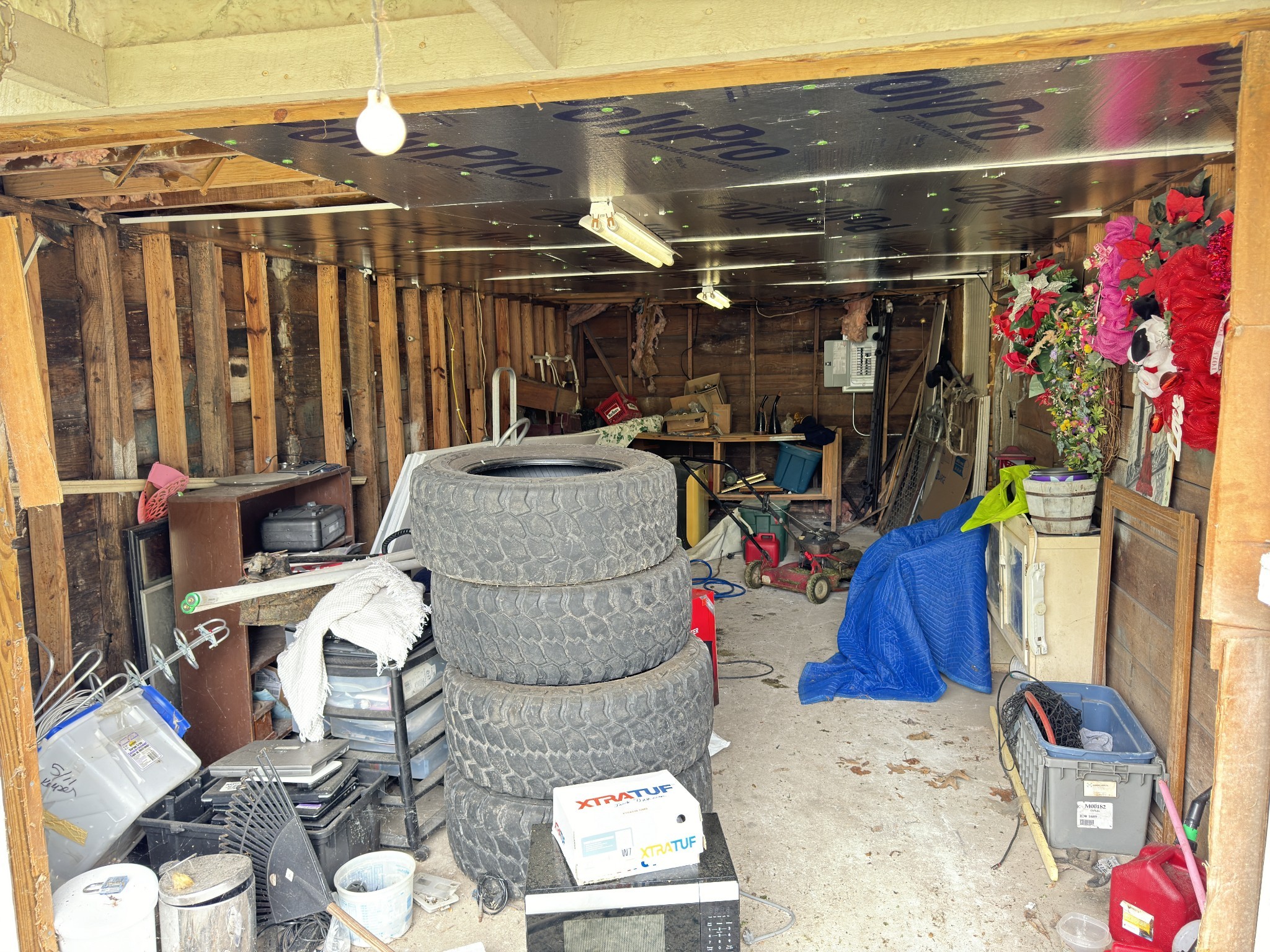 Image 10 of 39 For 7 Walnut Place