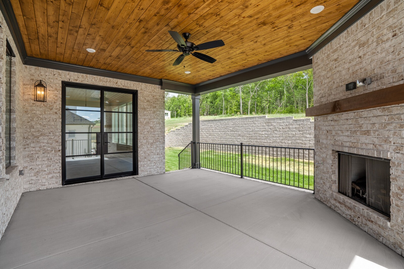 Image 14 of 22 For 206 8th Avenue