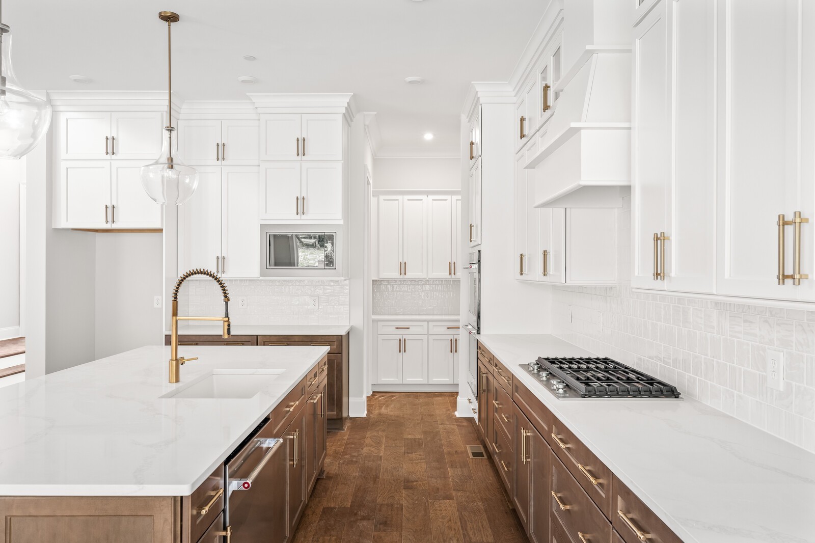 Image 20 of 22 For 206 8th Avenue