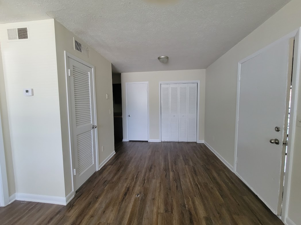 Image 3 of 18 For 16155 128th Lane