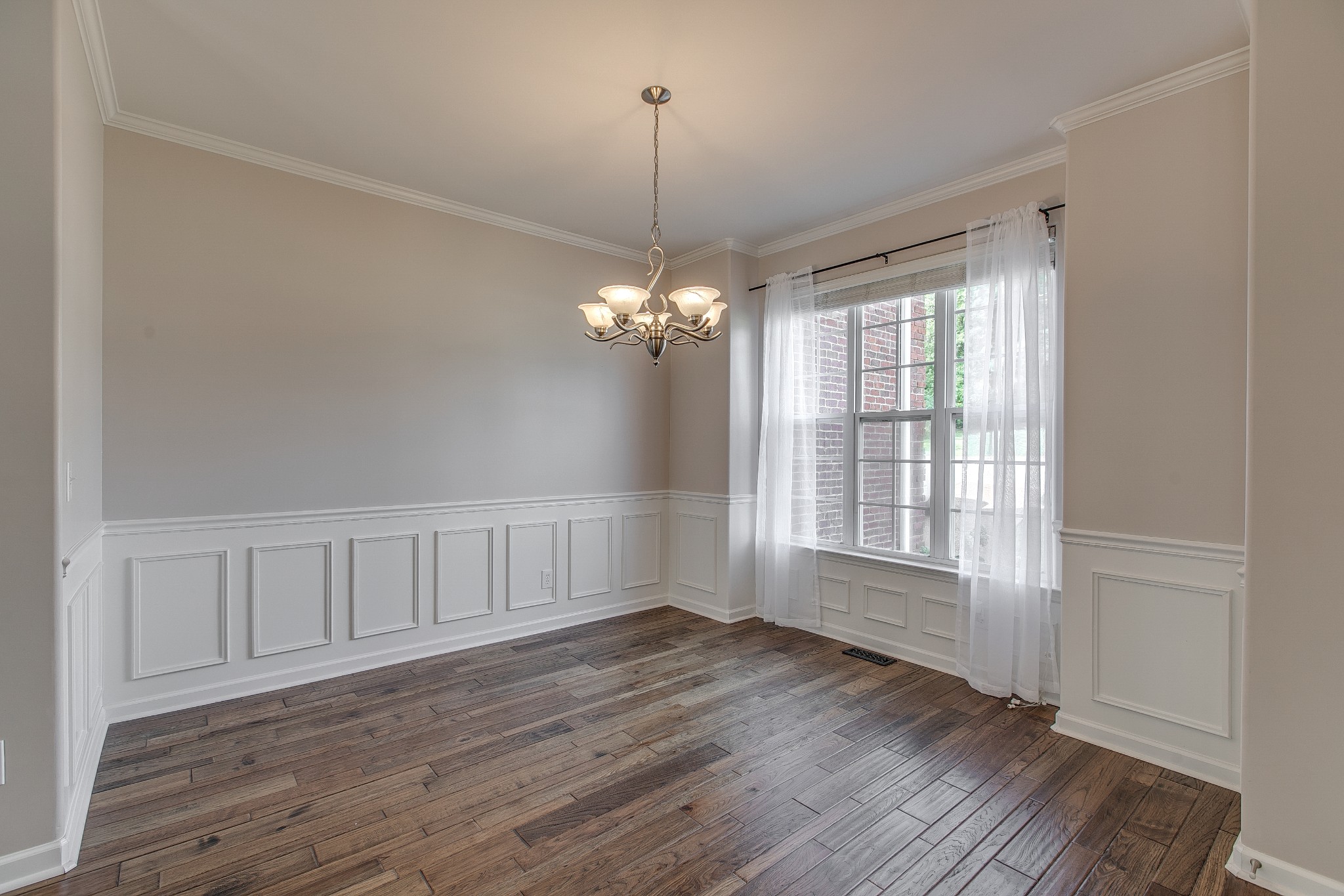 Image 8 of 32 For 4386 158 Court