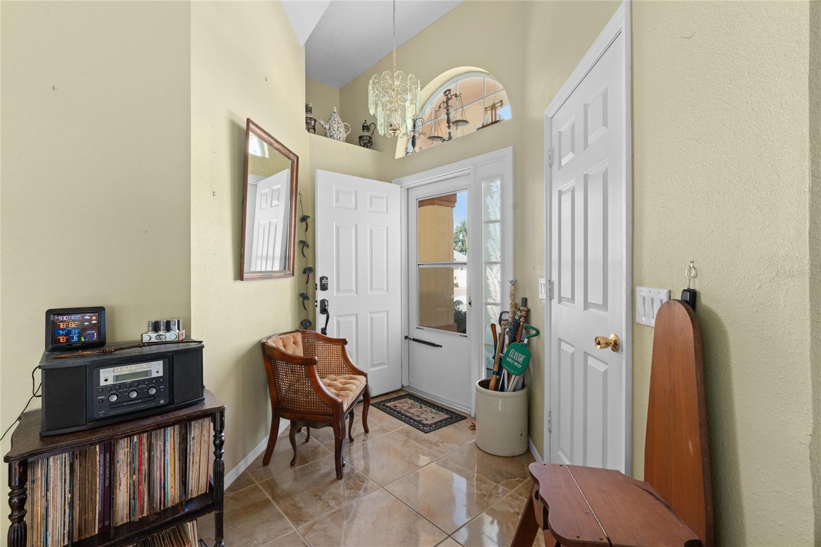 Listing photo id 1 for 10468 Drew Bryant Circle