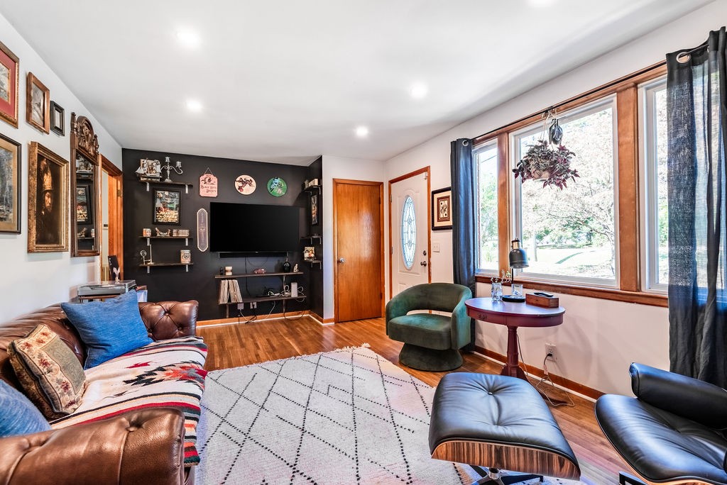 Image 4 of 19 For 4520 28th Street