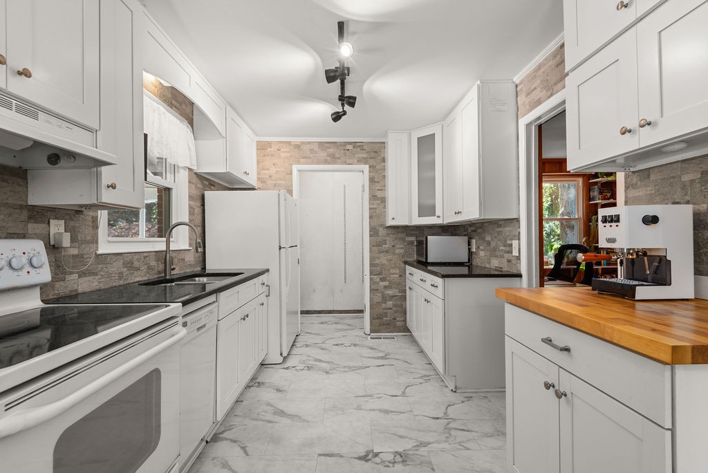 Image 7 of 19 For 4520 28th Street