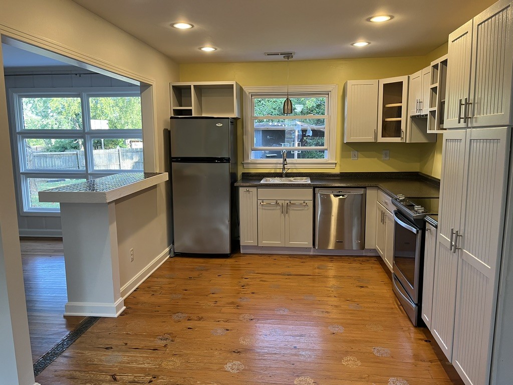 Image 11 of 24 For 3740 5th Street