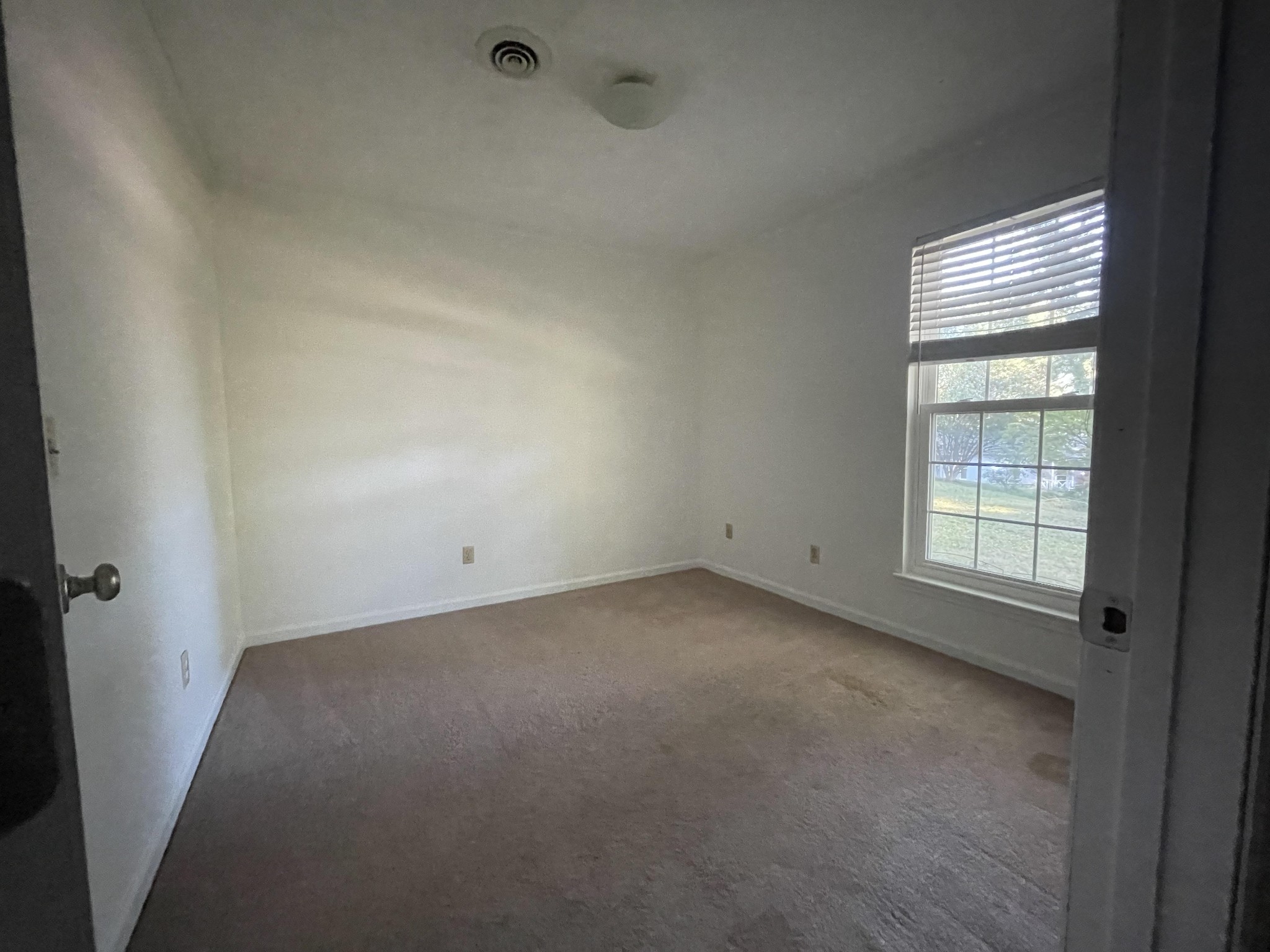 Image 12 of 54 For 22736 117th Street