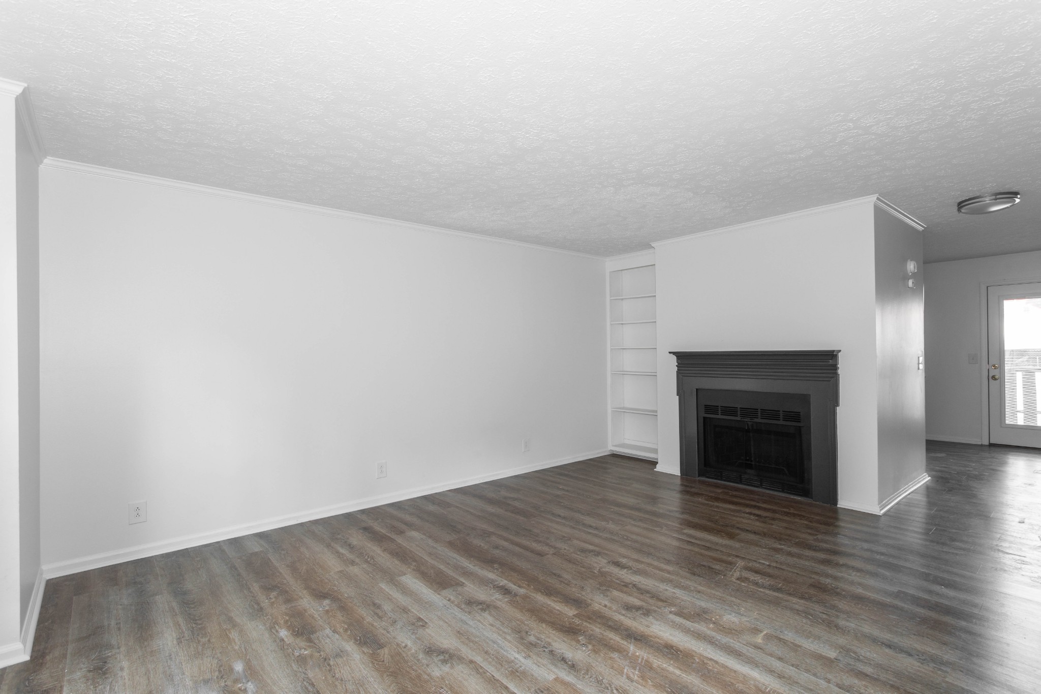 Image 4 of 46 For 7571 64th Street Road