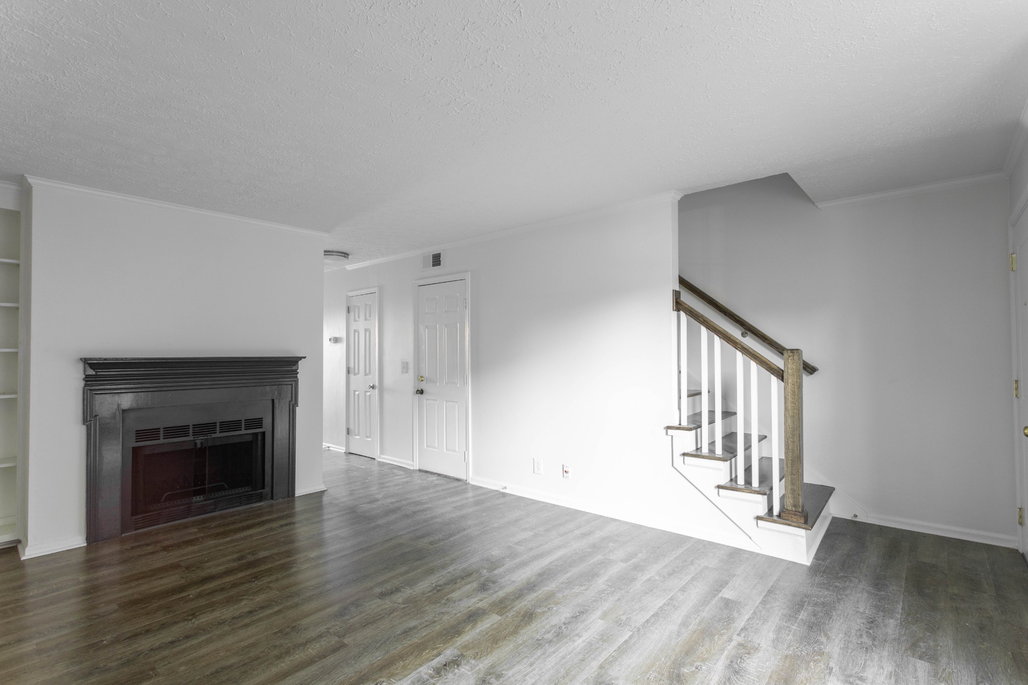 Image 5 of 46 For 7571 64th Street Road