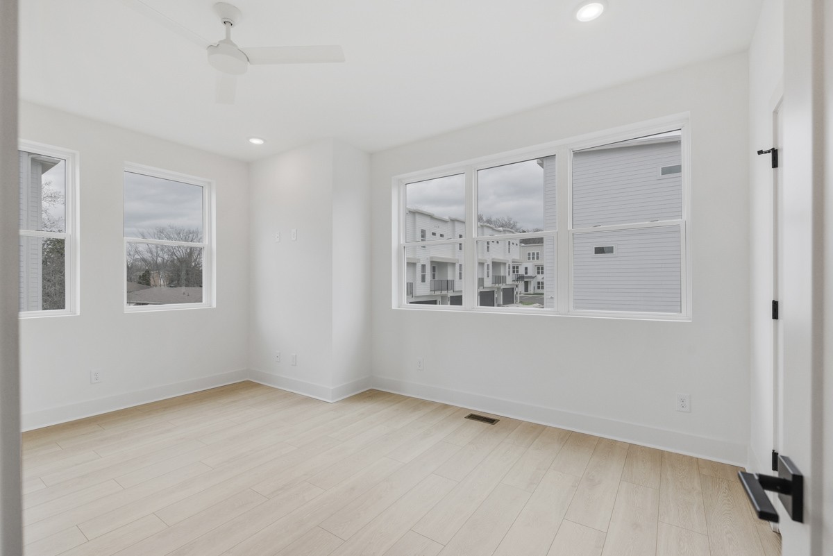 Image 12 of 41 For 2208 Orkney Drive