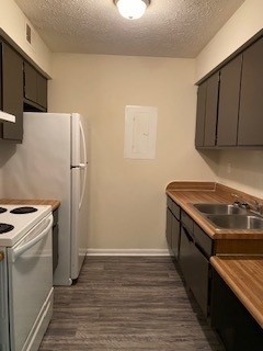 Image 3 of 53 For 705 Washington Avenue