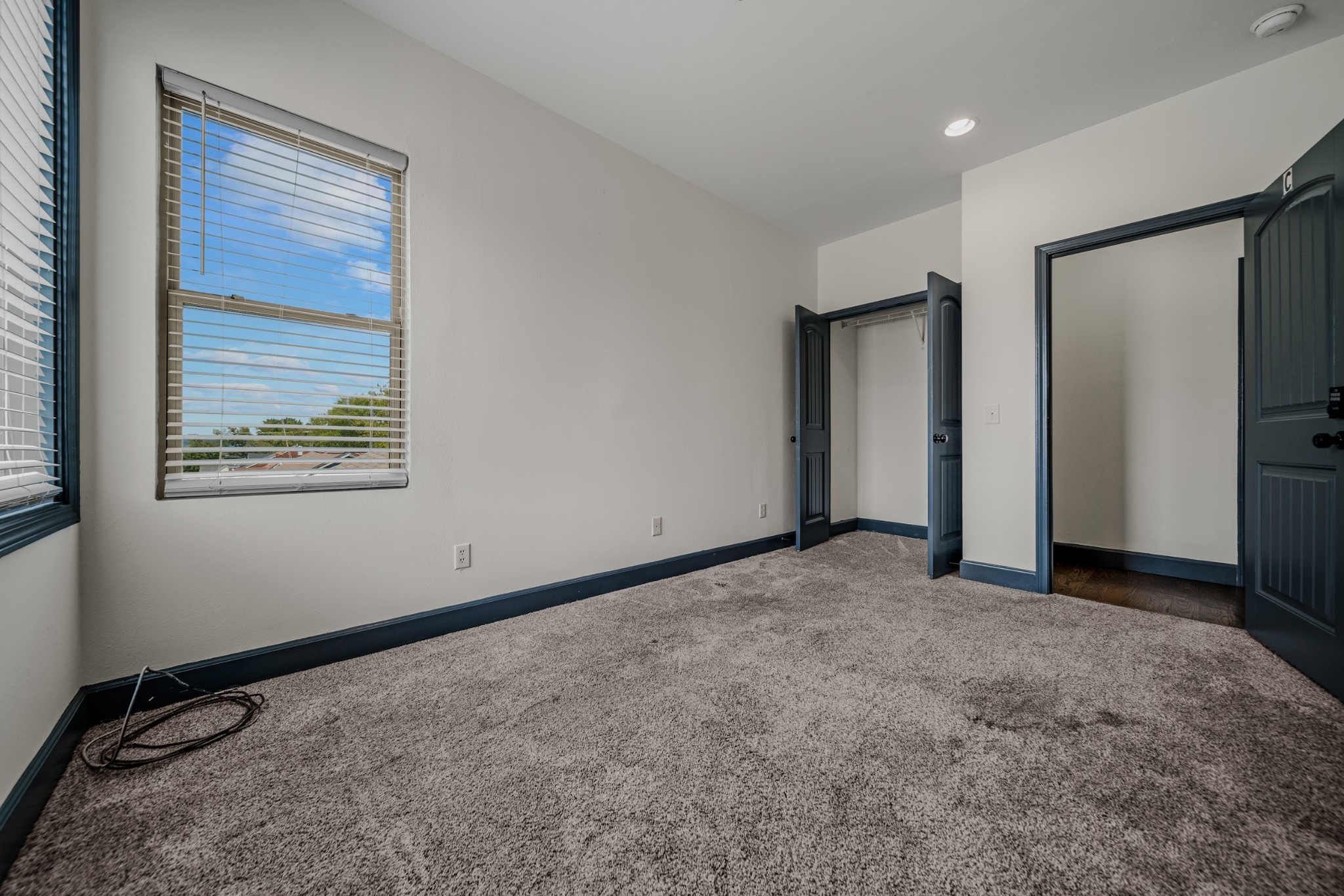 Listing photo id 17 for 2434 Walnut Heights Road