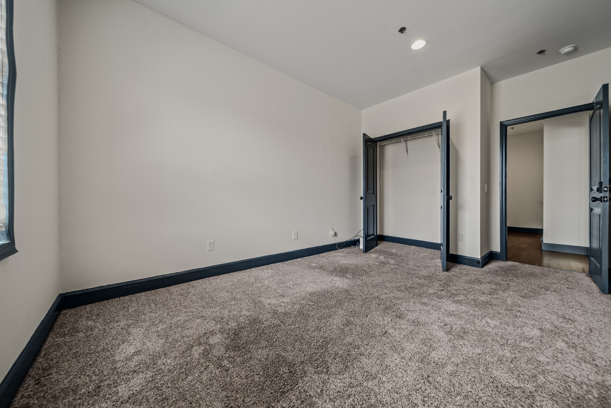Listing photo id 19 for 2434 Walnut Heights Road