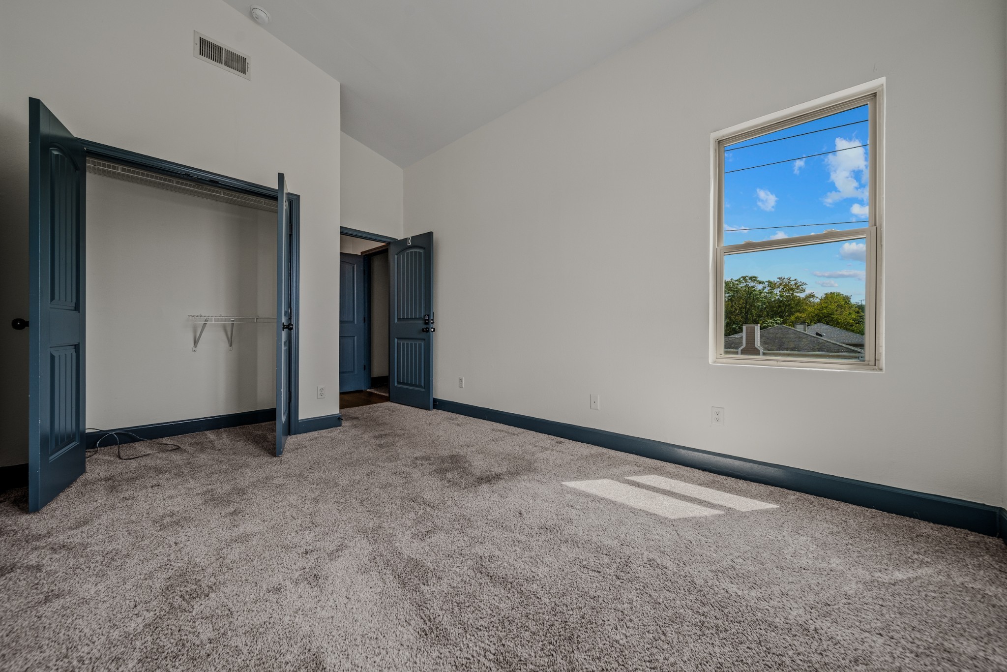 Listing photo id 25 for 2434 Walnut Heights Road
