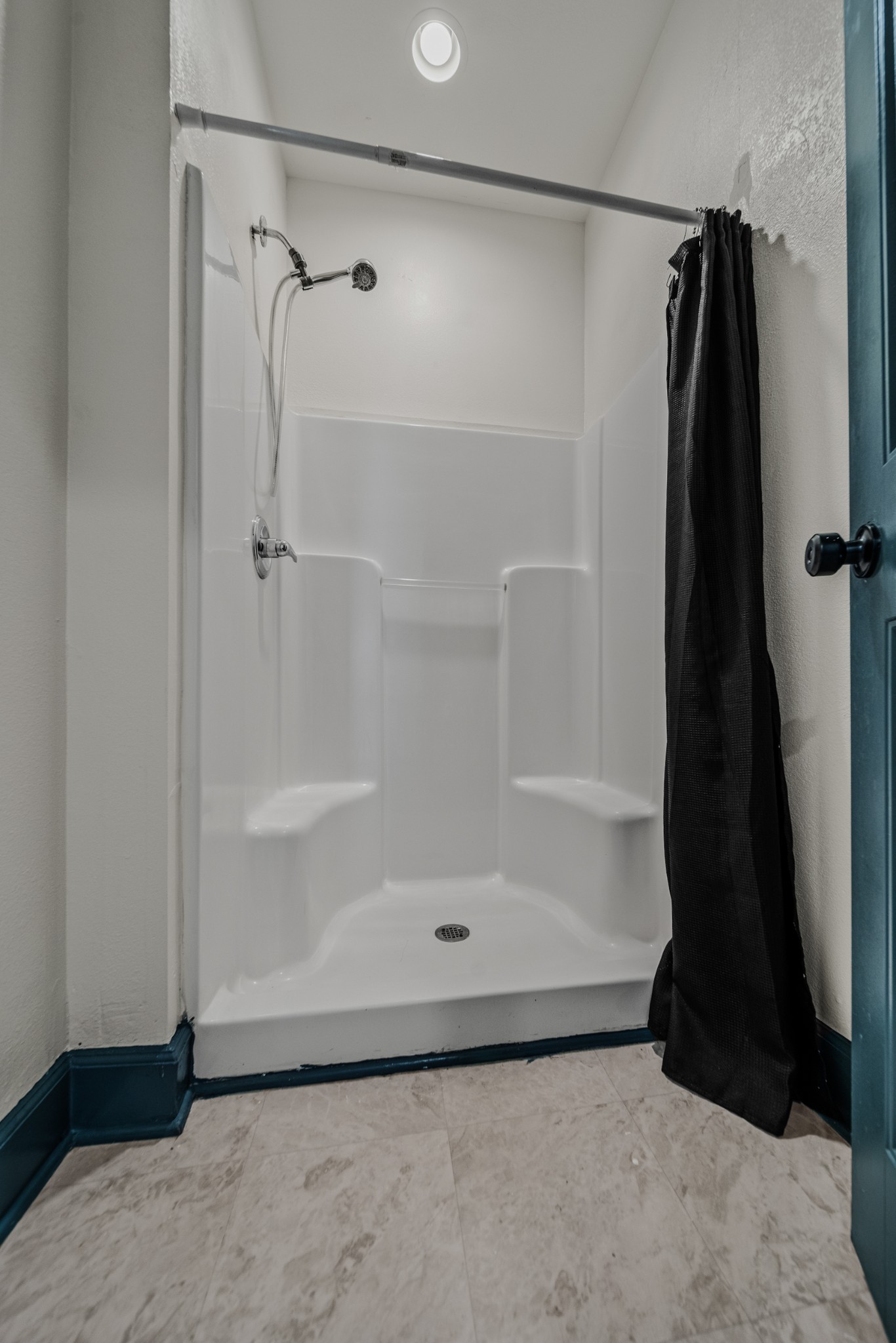 Listing photo id 27 for 2434 Walnut Heights Road