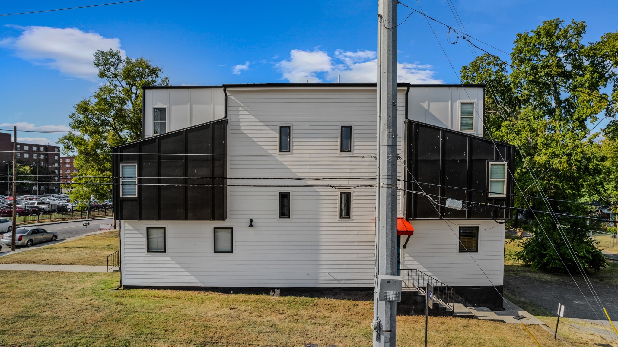 Listing photo id 1 for 2434 Walnut Heights Road