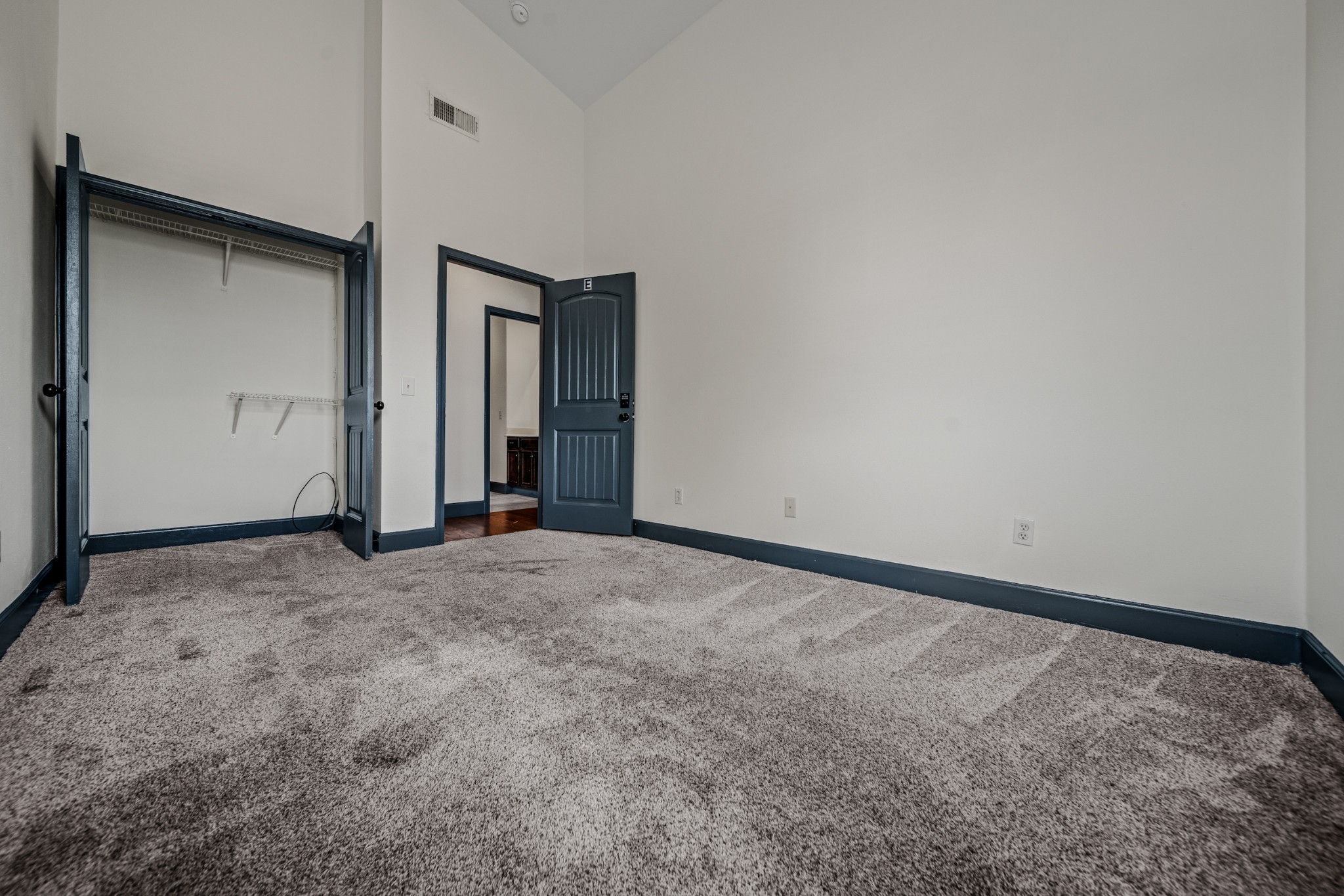 Listing photo id 29 for 2434 Walnut Heights Road