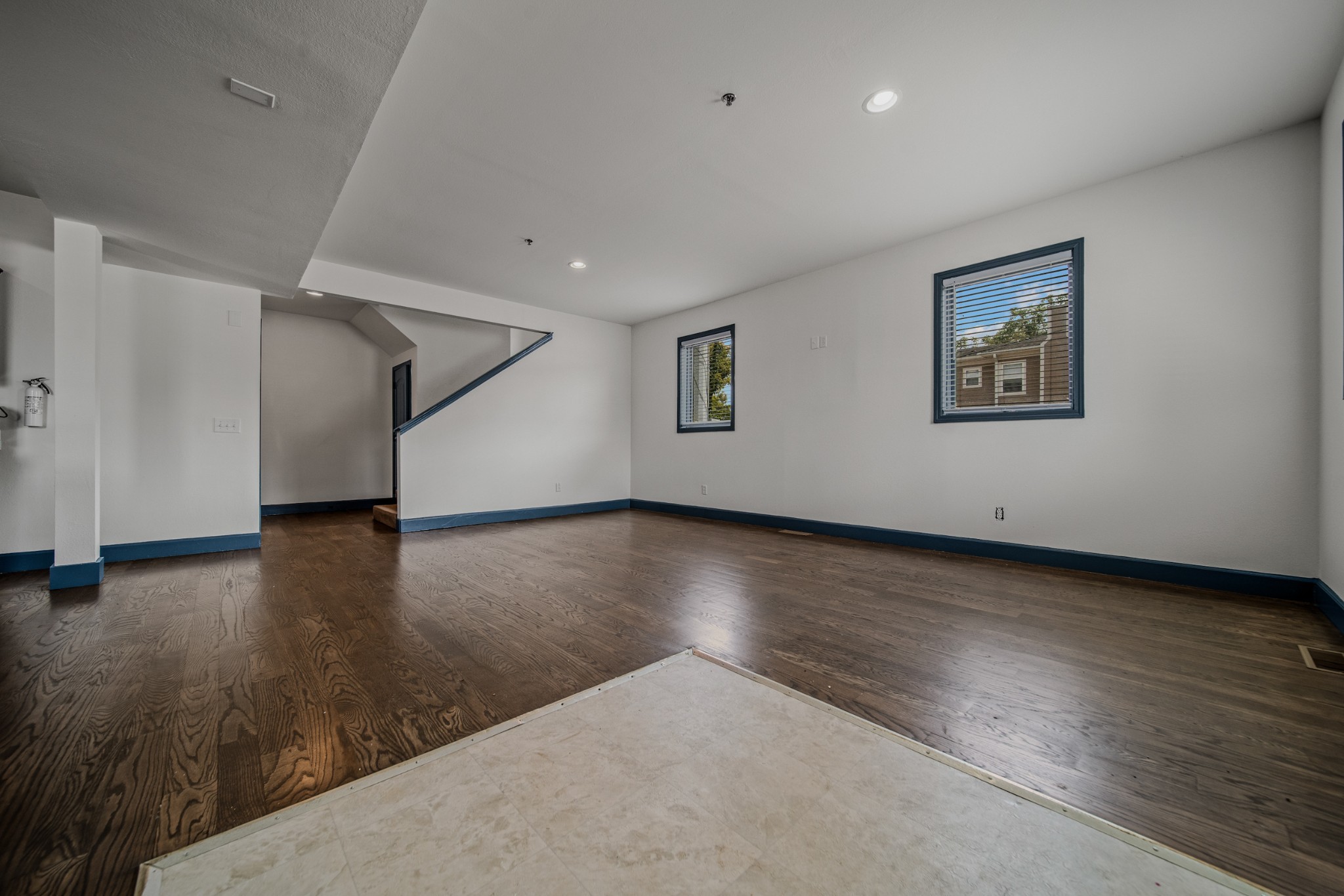 Listing photo id 5 for 2434 Walnut Heights Road