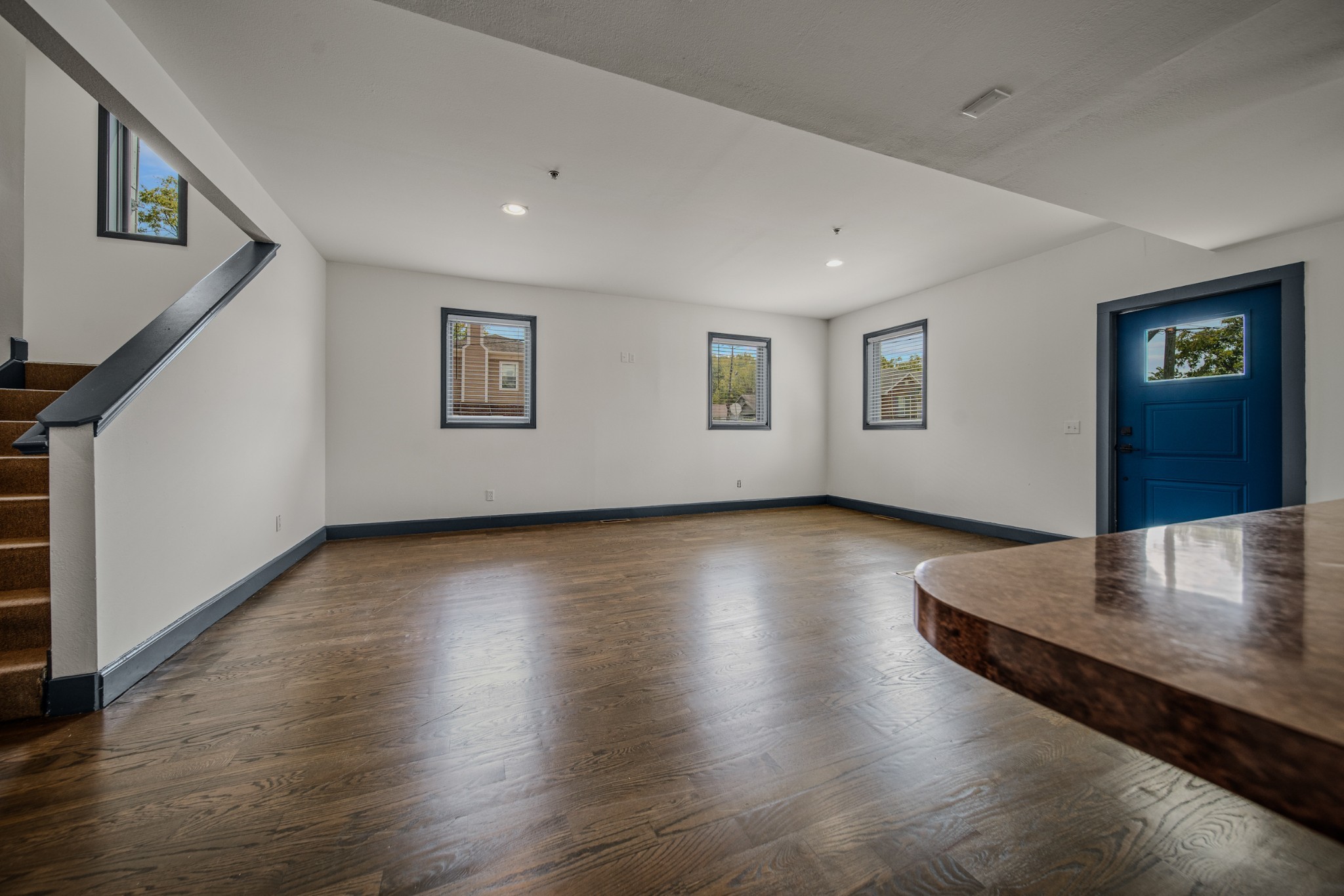 Listing photo id 7 for 2434 Walnut Heights Road