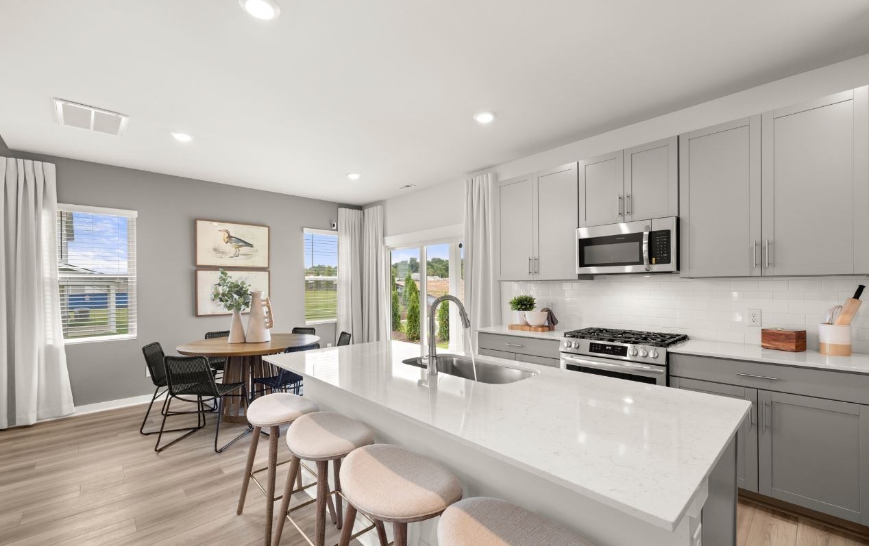 Image 6 of 27 For 5666 Florida Avenue