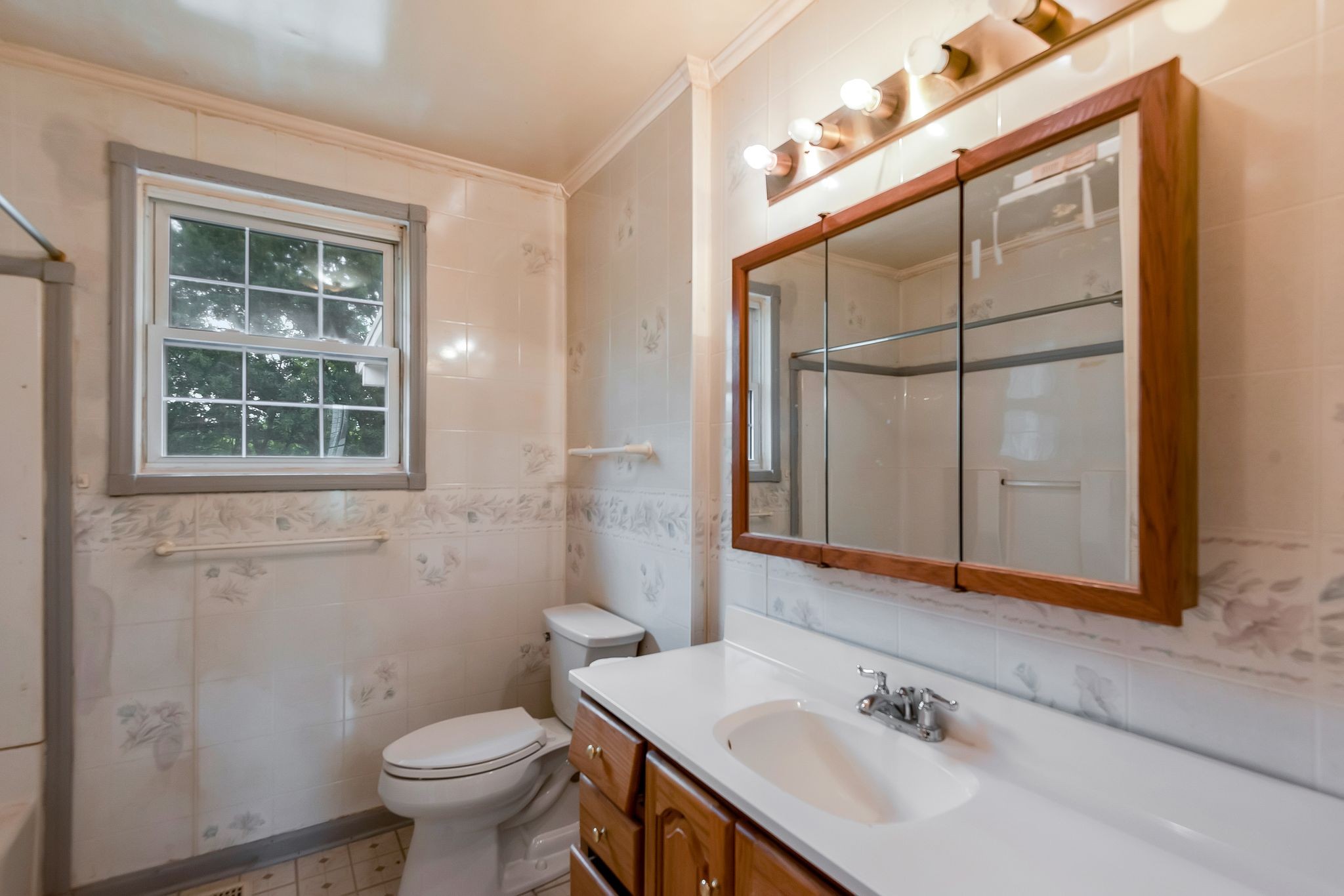 Image 15 of 25 For 8867 46th Terrace
