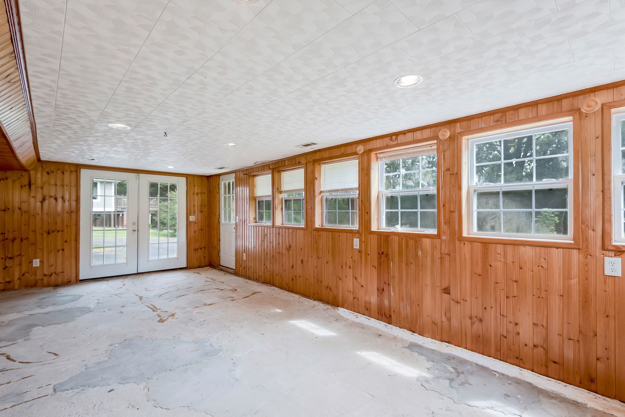 Image 21 of 25 For 8867 46th Terrace