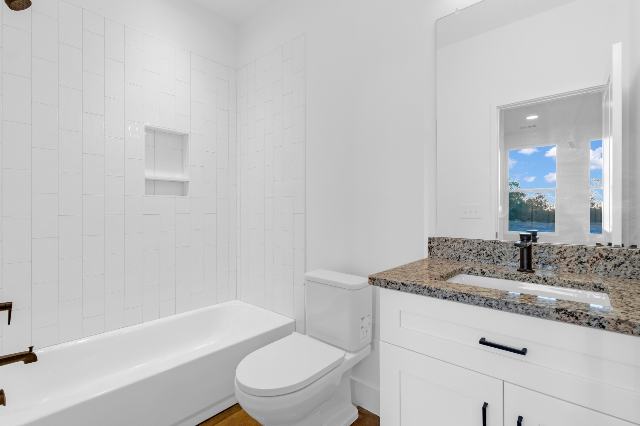 Image 12 of 54 For 5306 Comstock Place