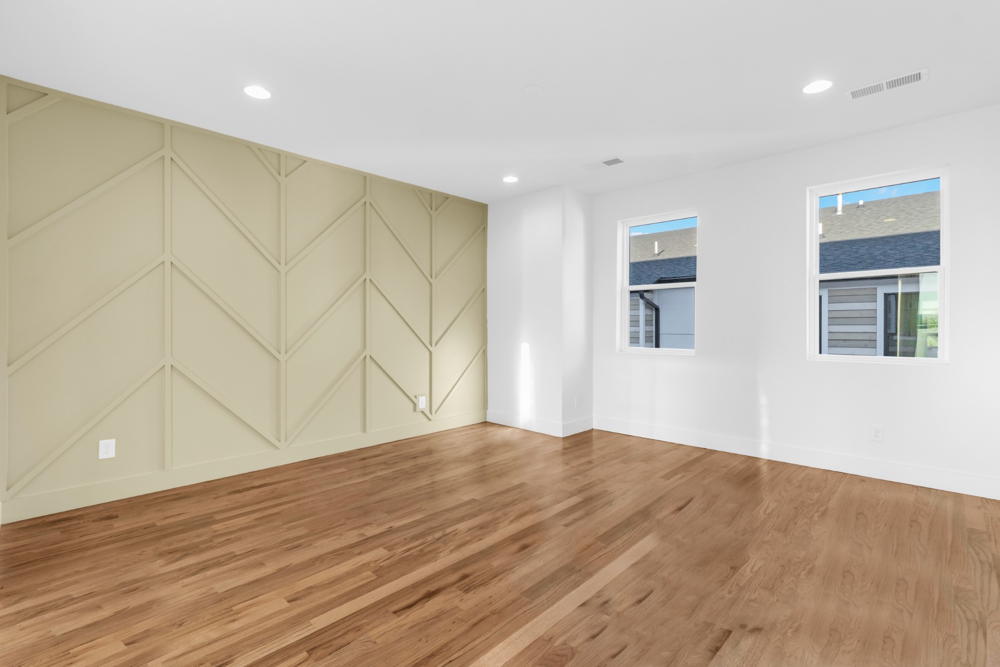 Image 30 of 54 For 5306 Comstock Place