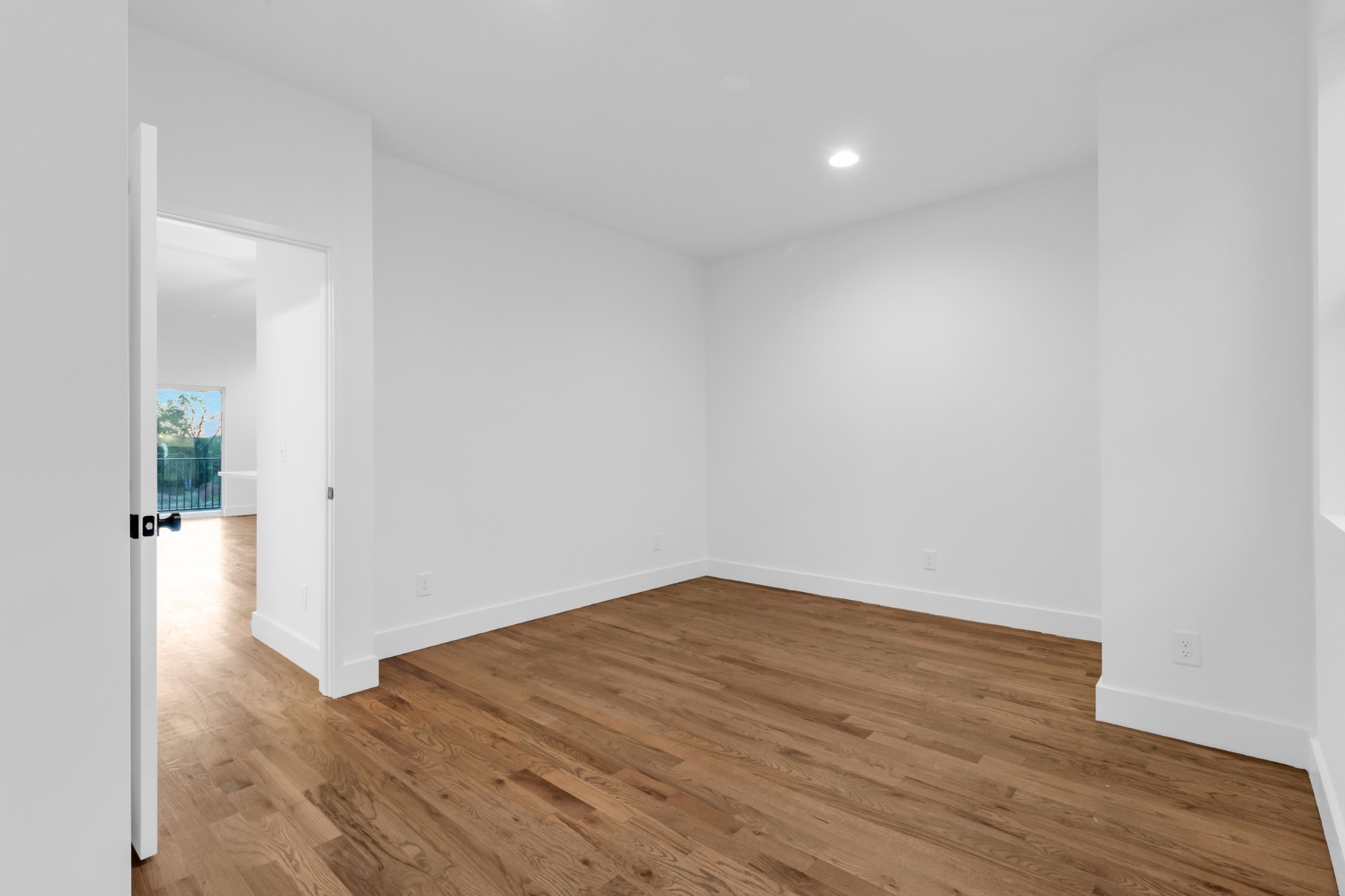 Image 44 of 54 For 5306 Comstock Place