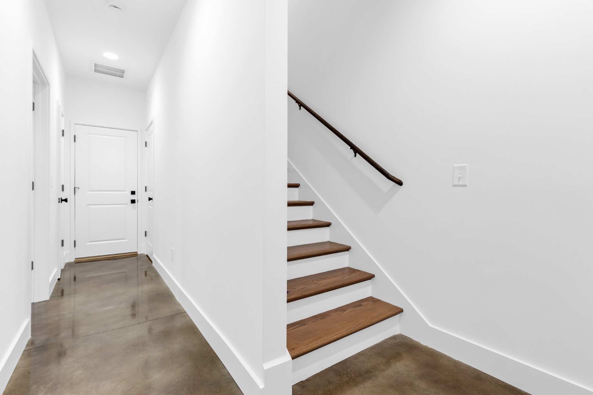 Image 7 of 54 For 5306 Comstock Place