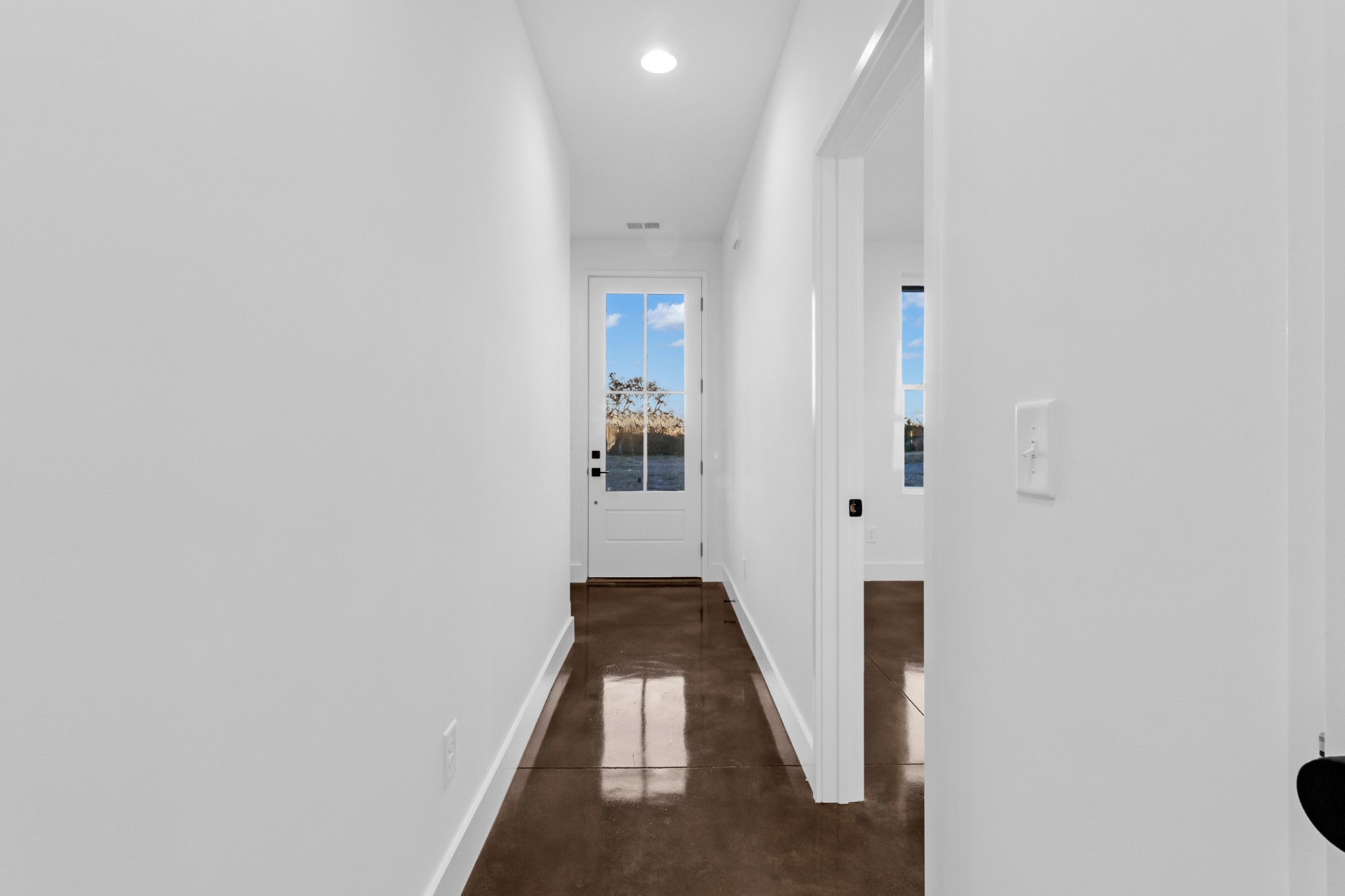 Image 8 of 54 For 5306 Comstock Place