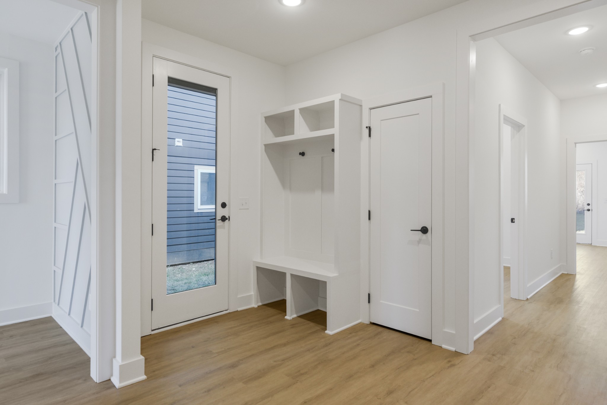 Image 6 of 21 For 6179 Star Court