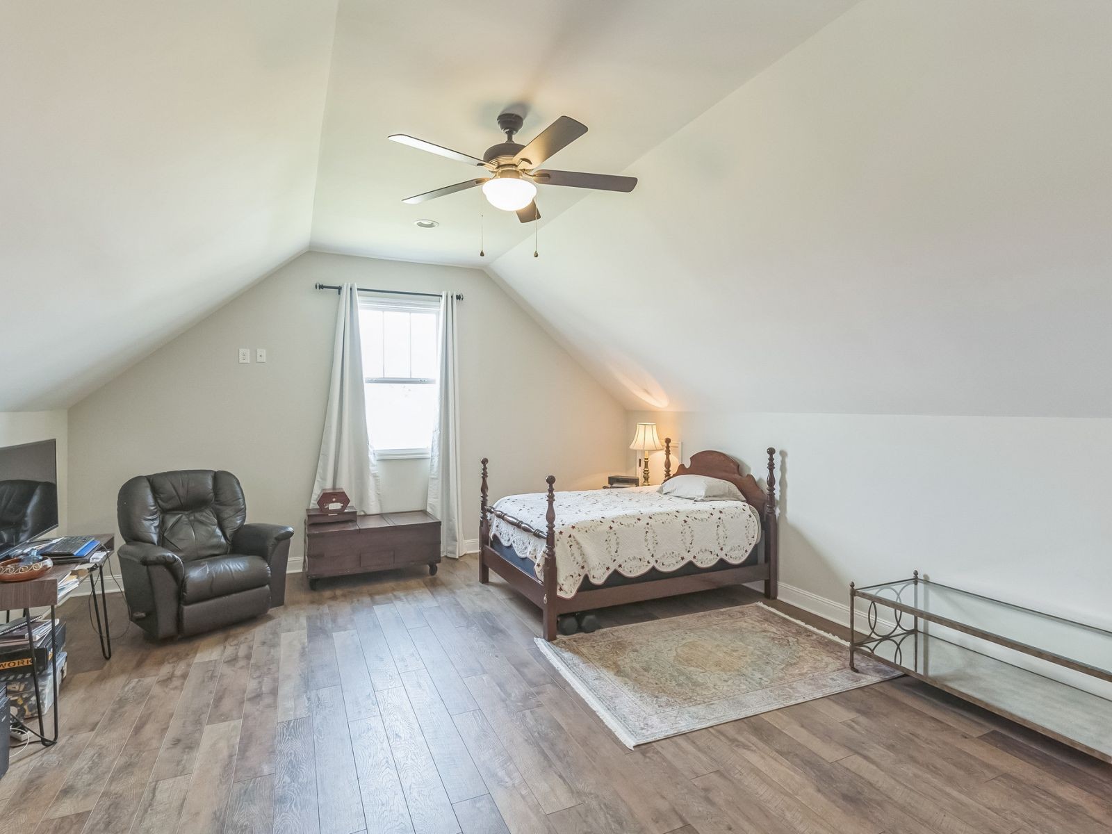 Image 16 of 36 For 8745 92nd Street B