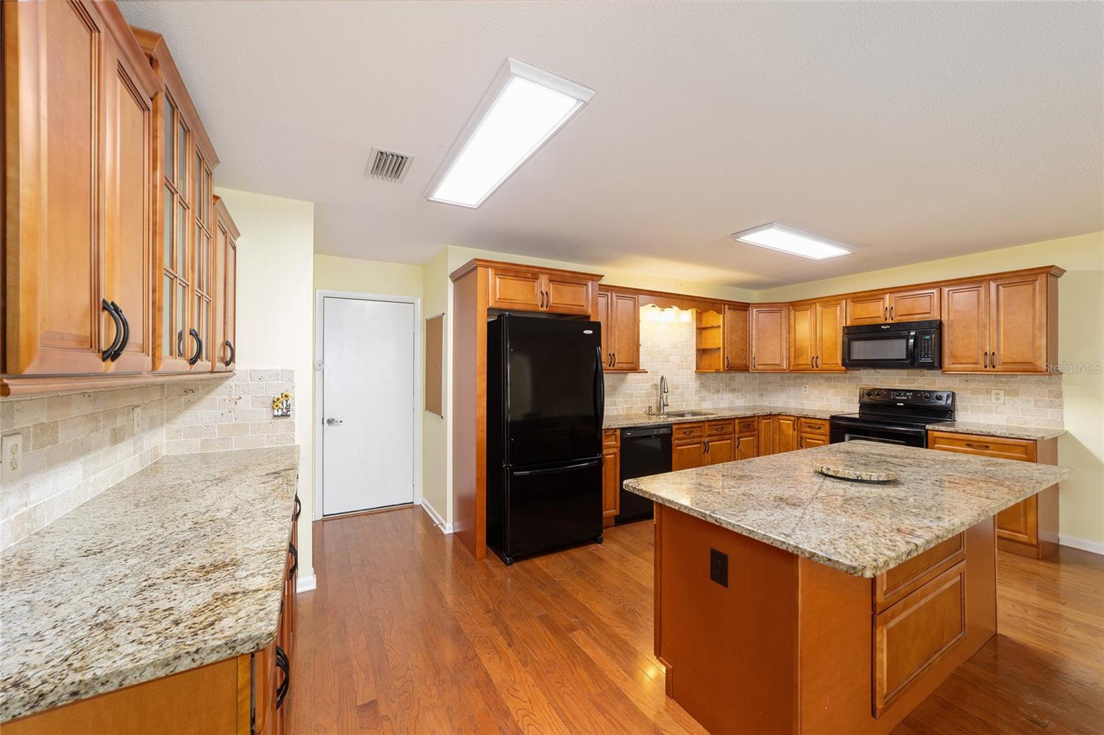 Image 17 of 36 For 8745 92nd Street B