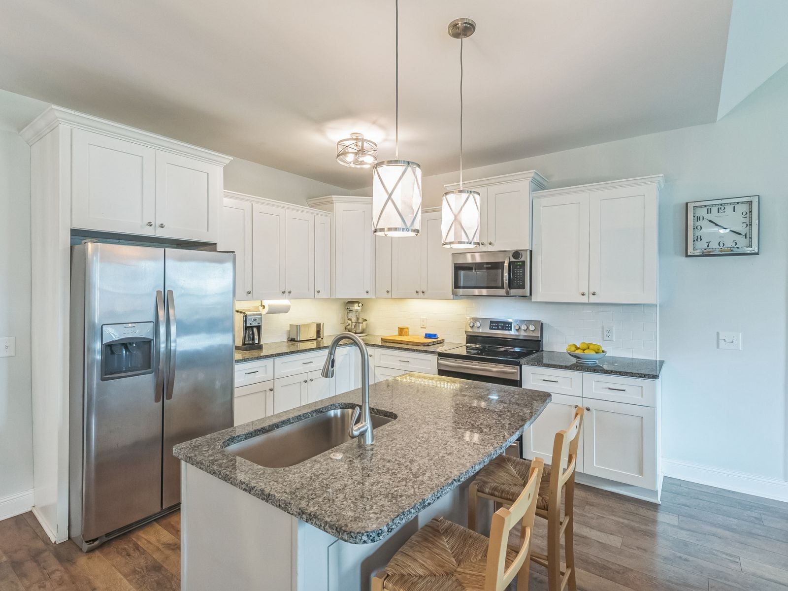 Image 6 of 36 For 8745 92nd Street B