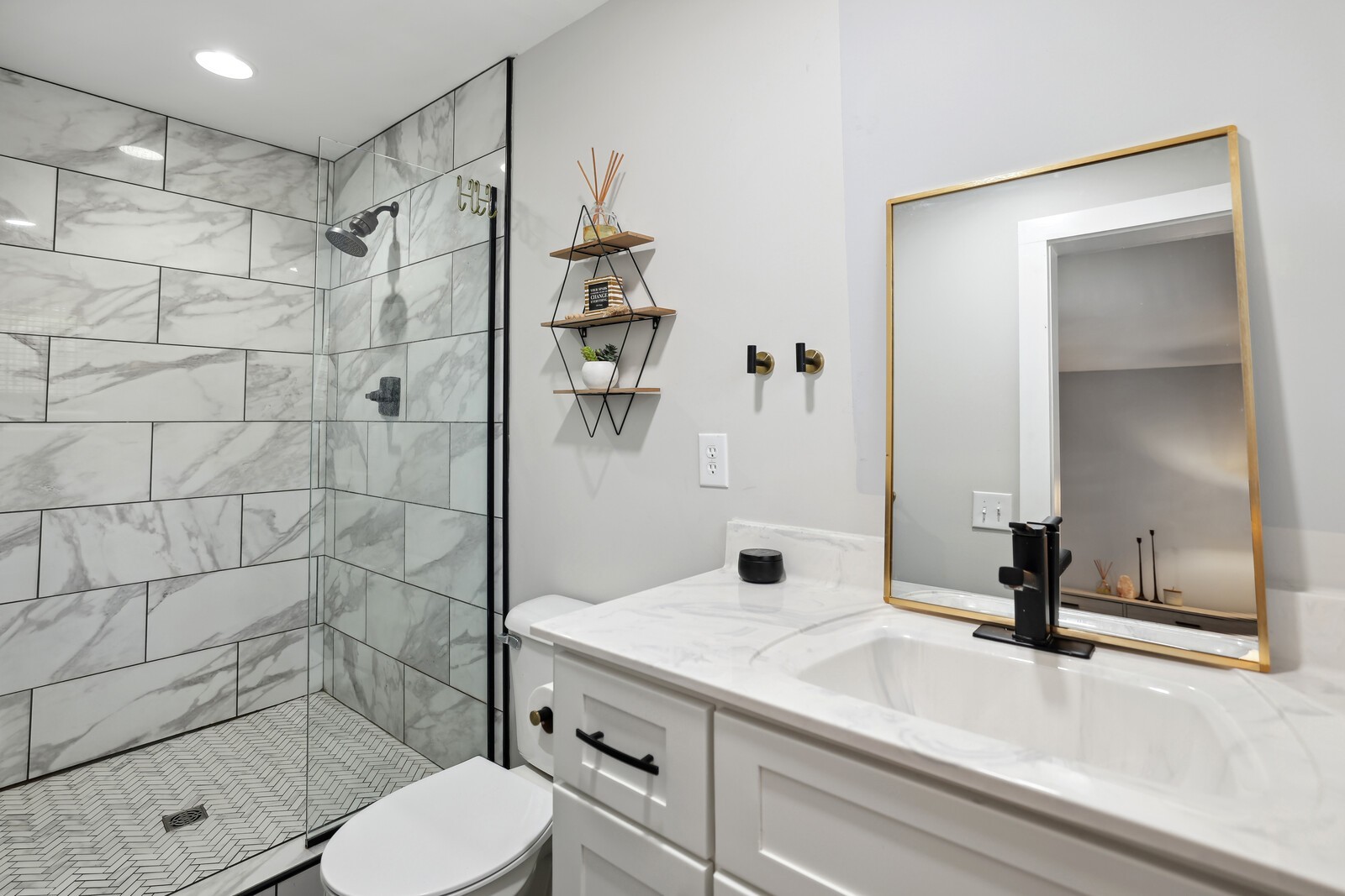 Image 3 of 27 For 4943 81st Street