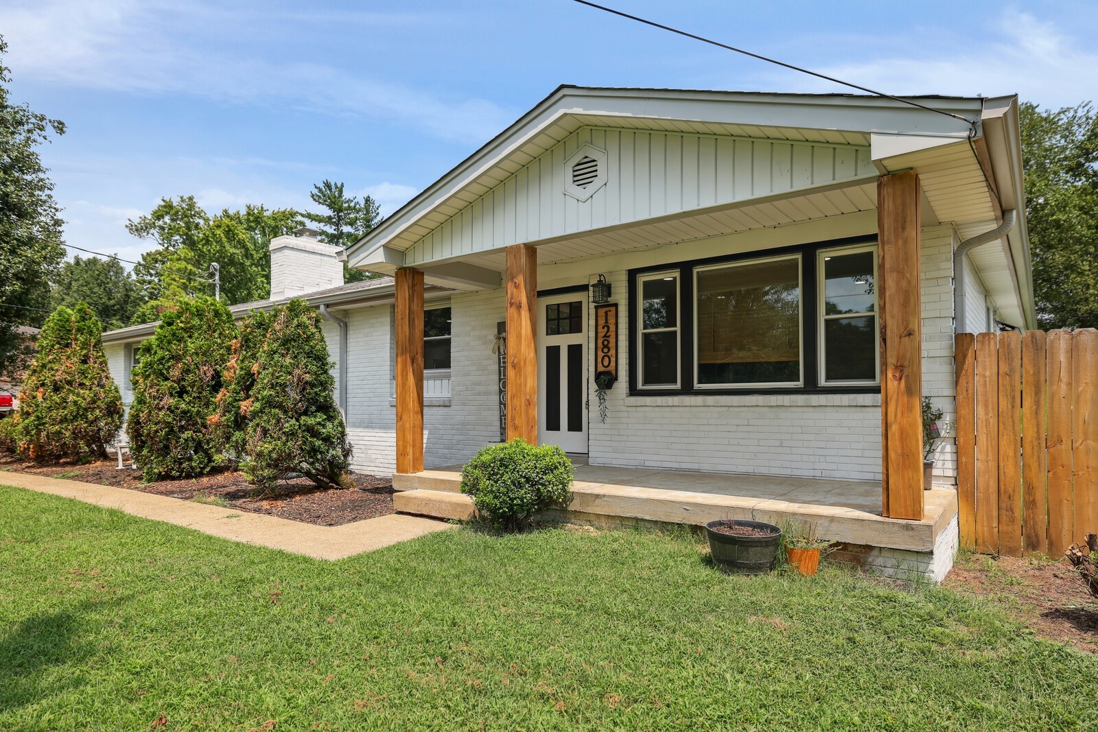 Image 4 of 27 For 4943 81st Street