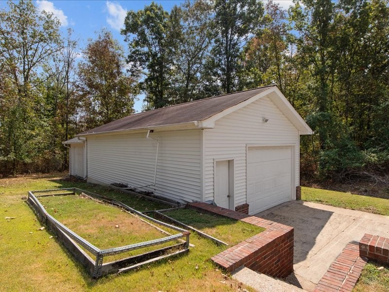 Image 38 of 64 For 14055 30th Terrace Road