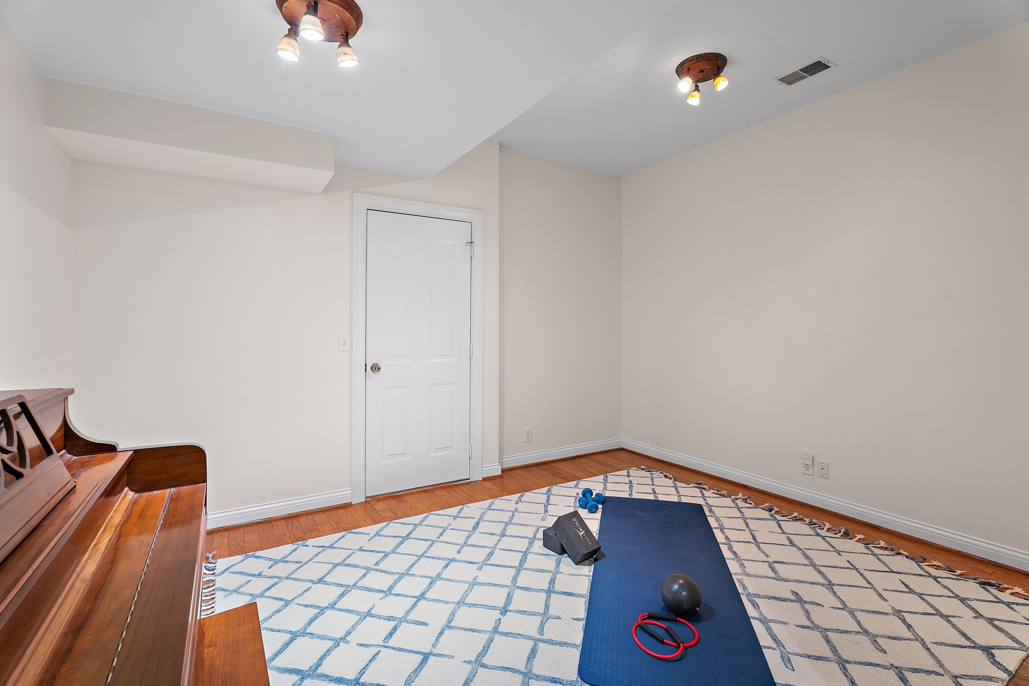 Image 28 of 37 For 16192 104th Terrace