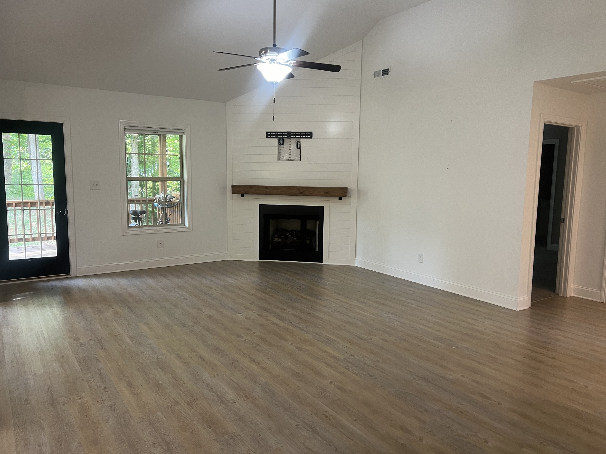 Image 3 of 31 For 114 11th Avenue