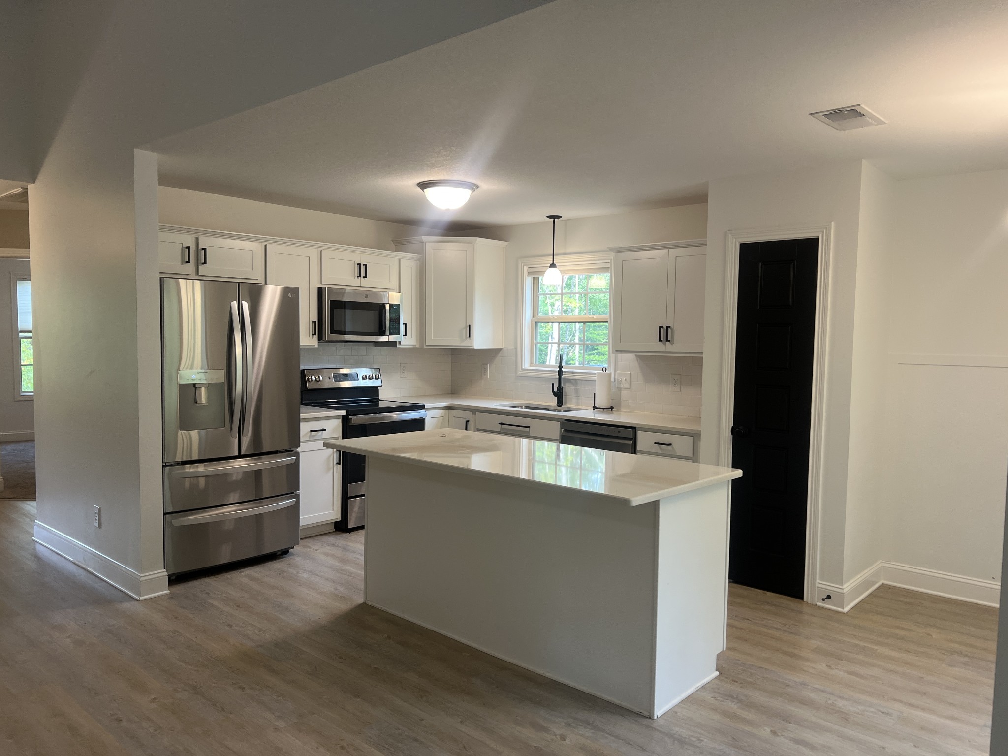 Image 5 of 31 For 114 11th Avenue