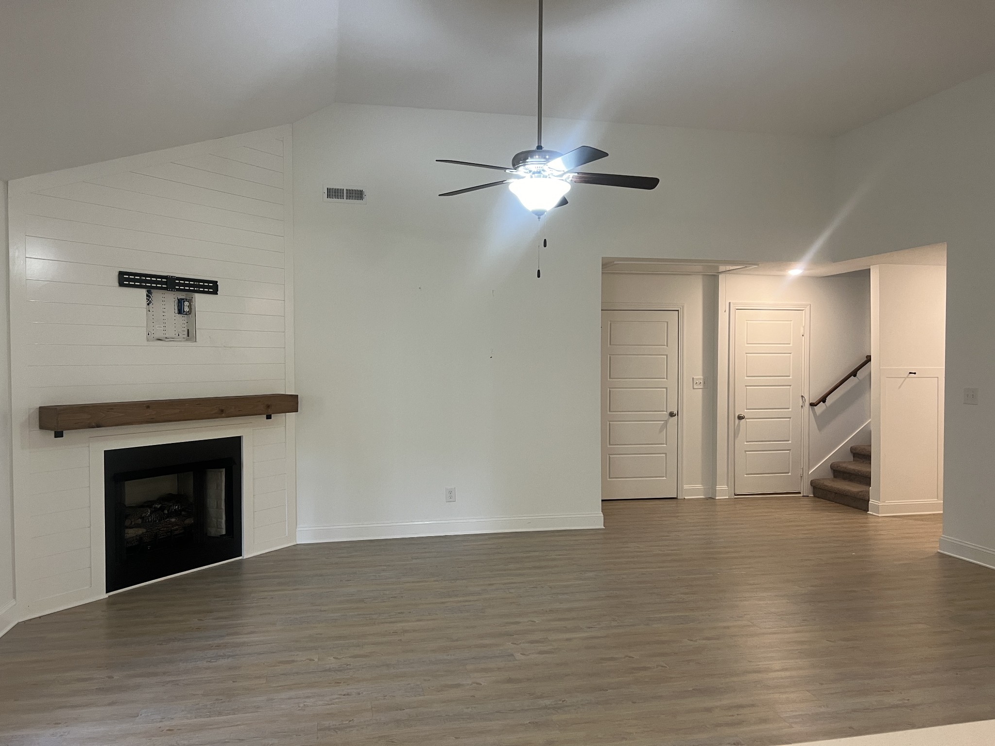 Image 8 of 31 For 114 11th Avenue